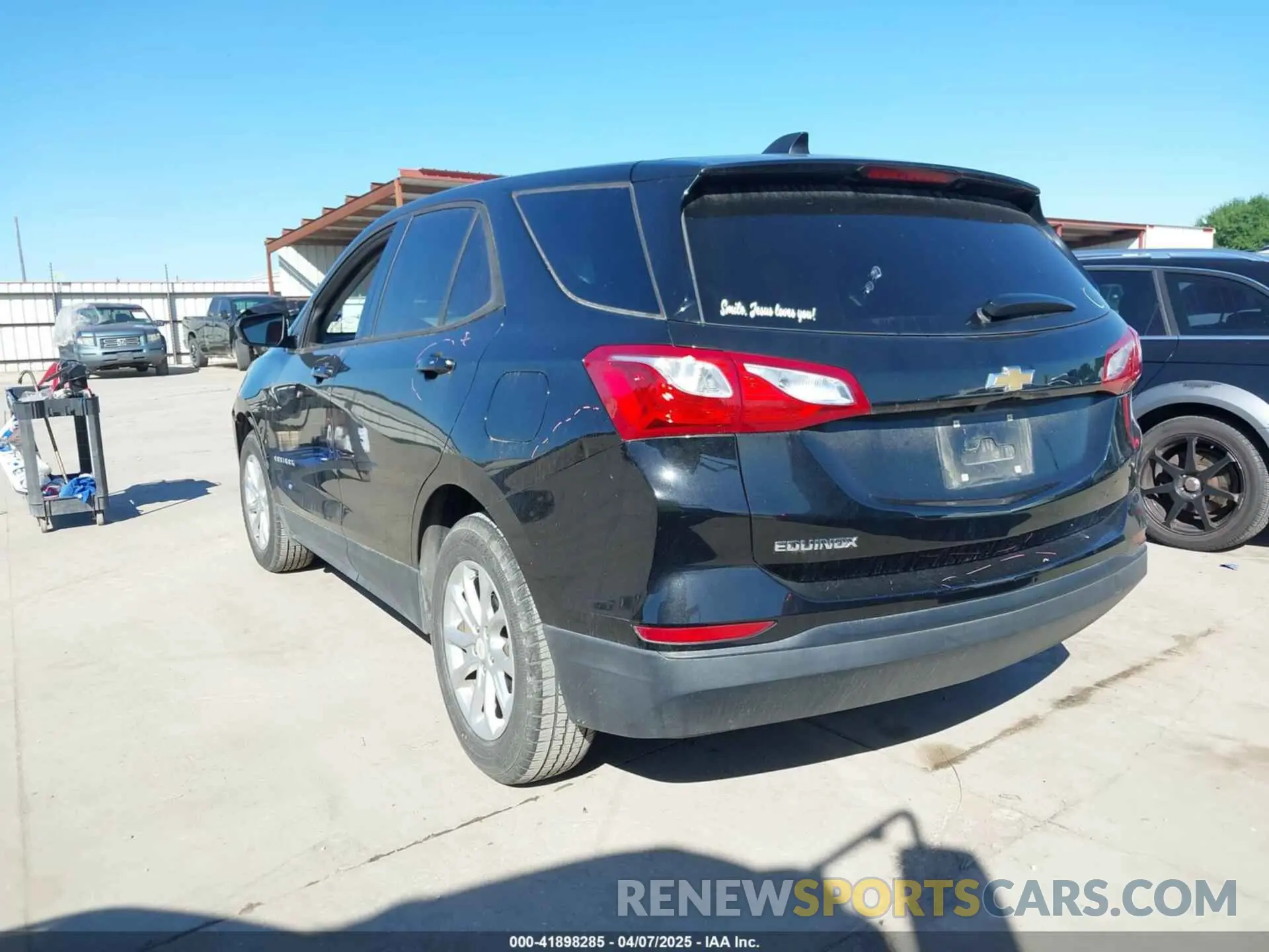 3 fotografías del automóvil dañado 2GNAXHEV7K6244104 CHEVROLET EQUINOX 2019