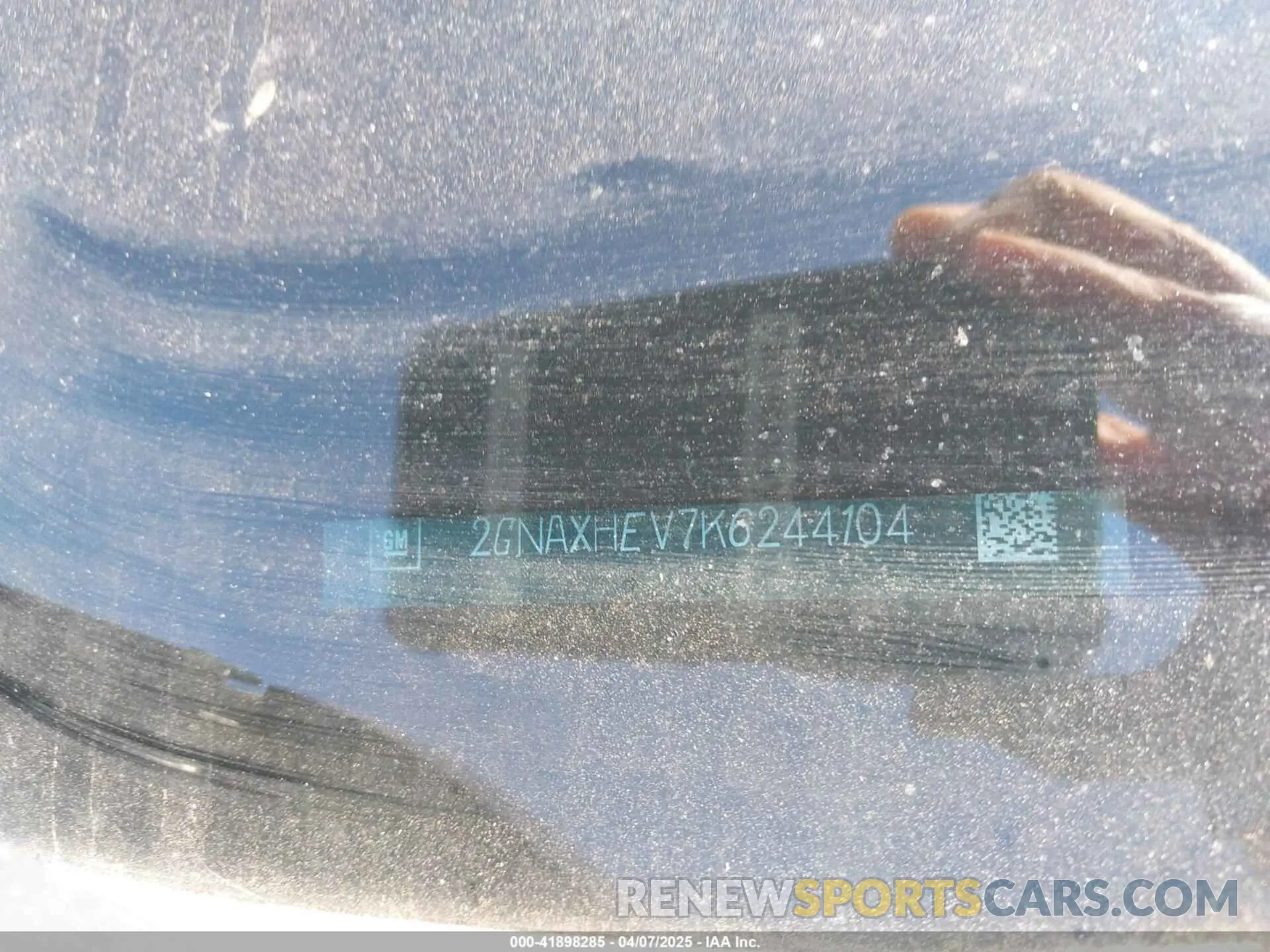 9 fotografías del automóvil dañado 2GNAXHEV7K6244104 CHEVROLET EQUINOX 2019
