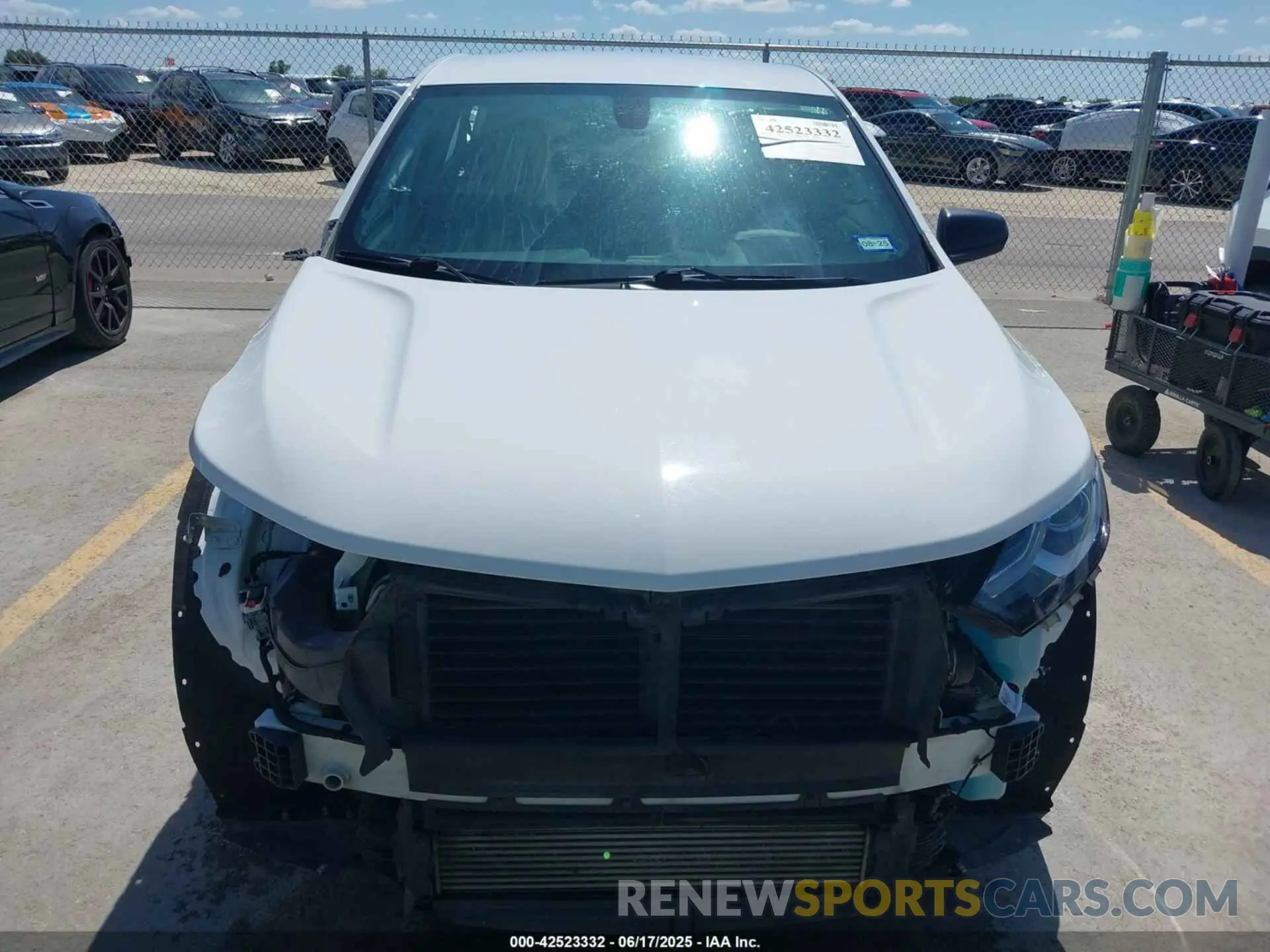 6 fotografías del automóvil dañado 2GNAXHEV7K6264577 CHEVROLET EQUINOX 2019