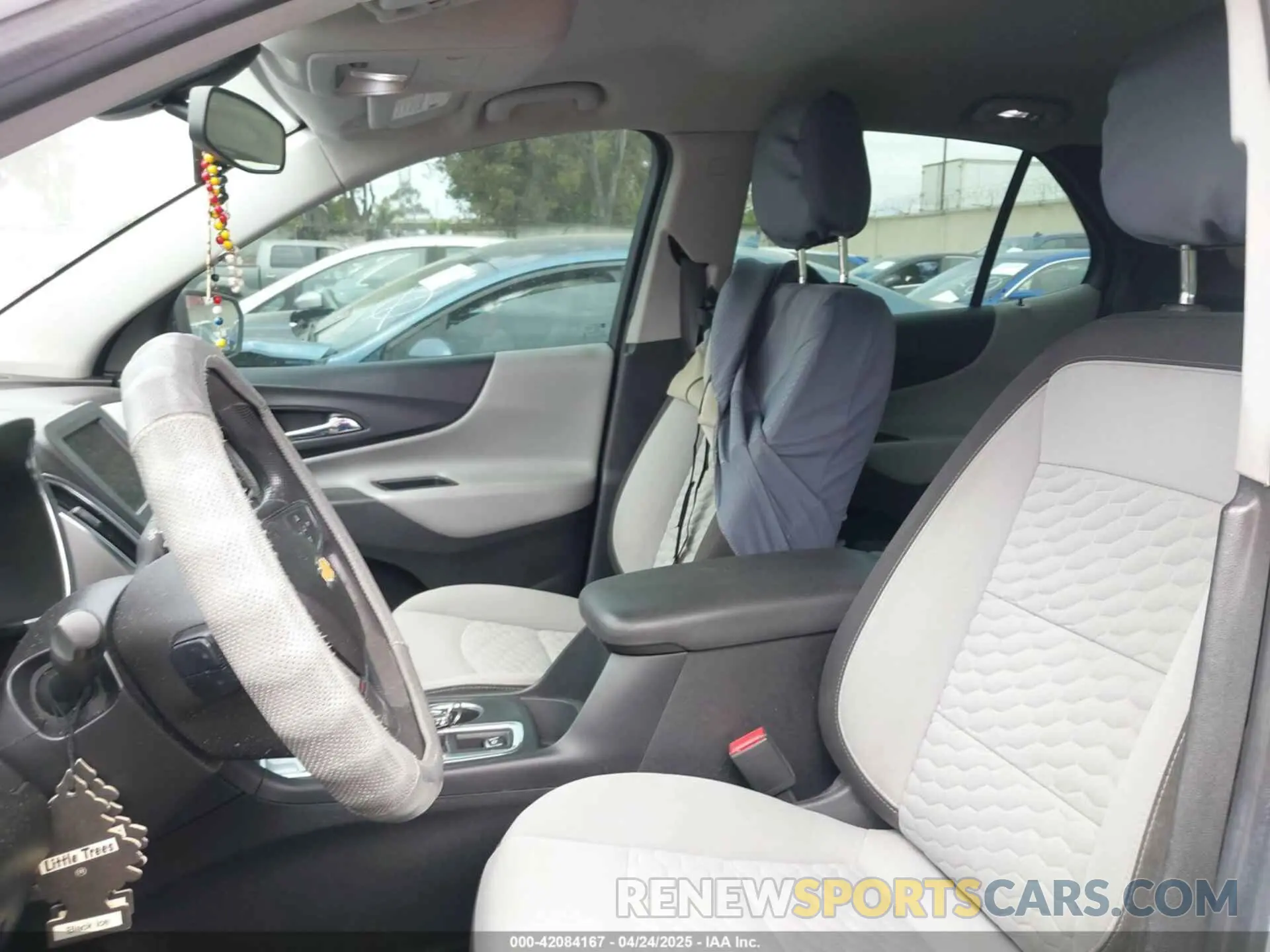 19 fotografías del automóvil dañado 2GNAXHEV8K6108399 CHEVROLET EQUINOX 2019