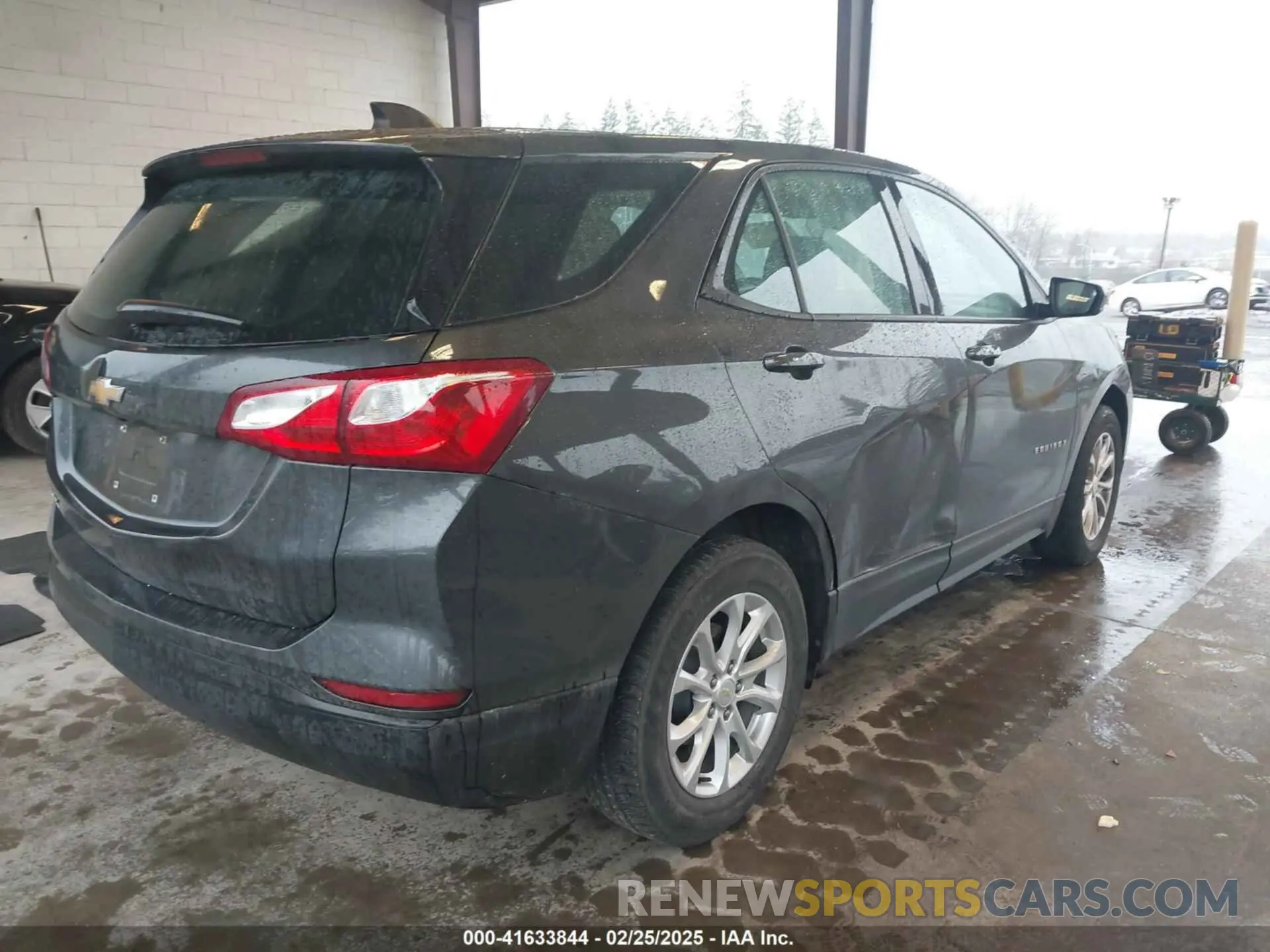 4 fotografías del automóvil dañado 2GNAXHEV8K6118463 CHEVROLET EQUINOX 2019