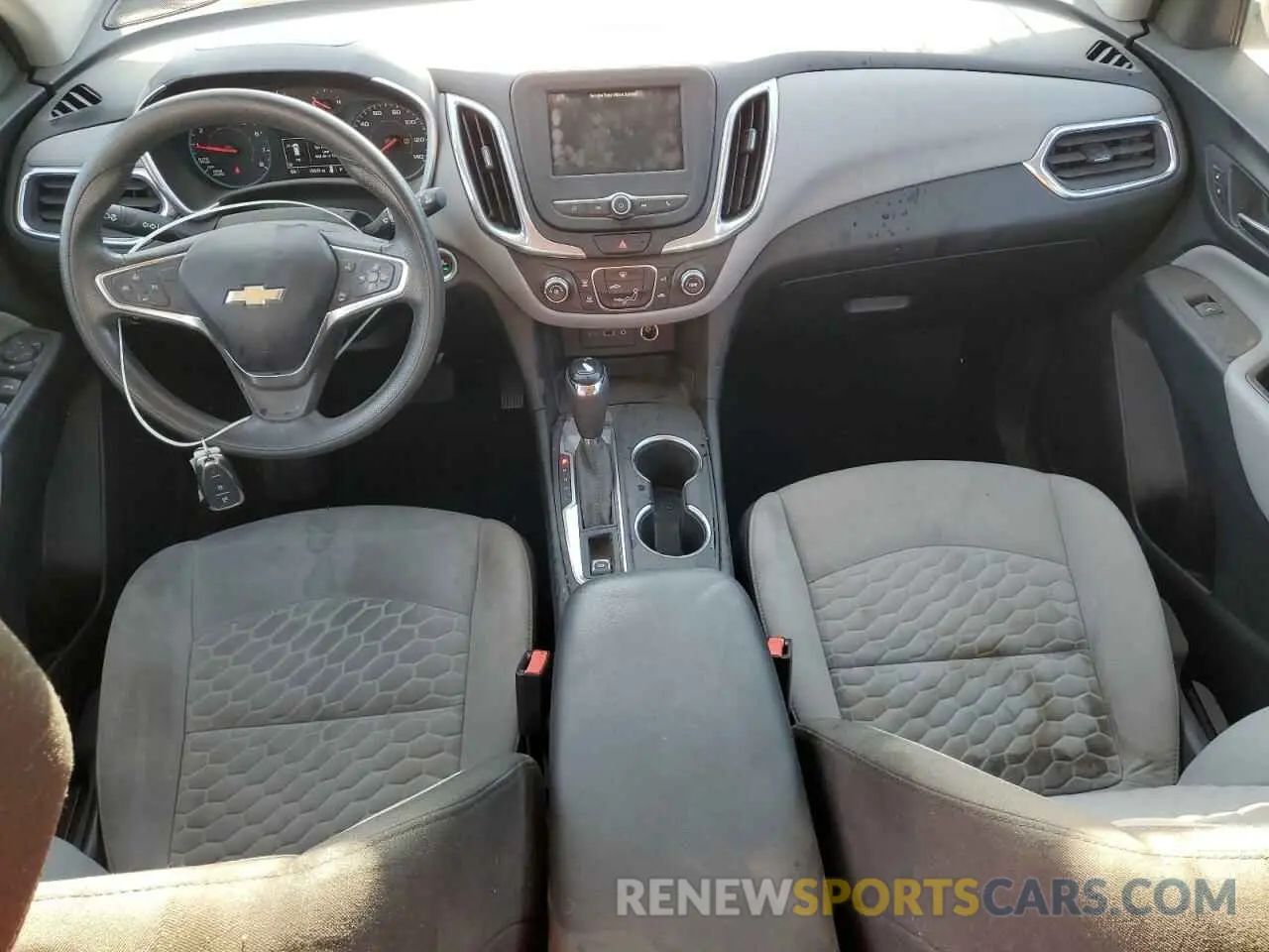8 fotografías del automóvil dañado 2GNAXHEV8K6227957 CHEVROLET EQUINOX 2019