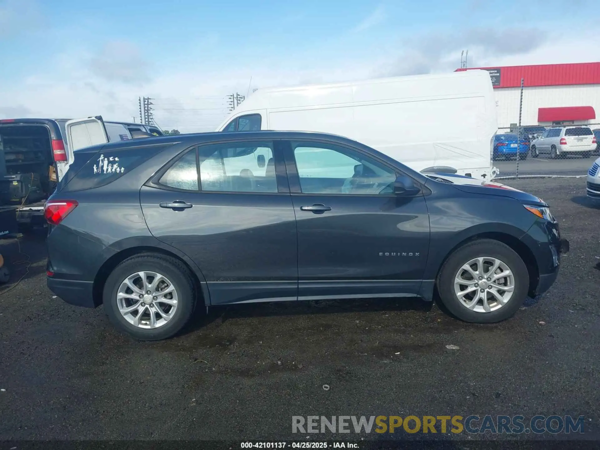 13 fotografías del automóvil dañado 2GNAXHEV9K6146286 CHEVROLET EQUINOX 2019