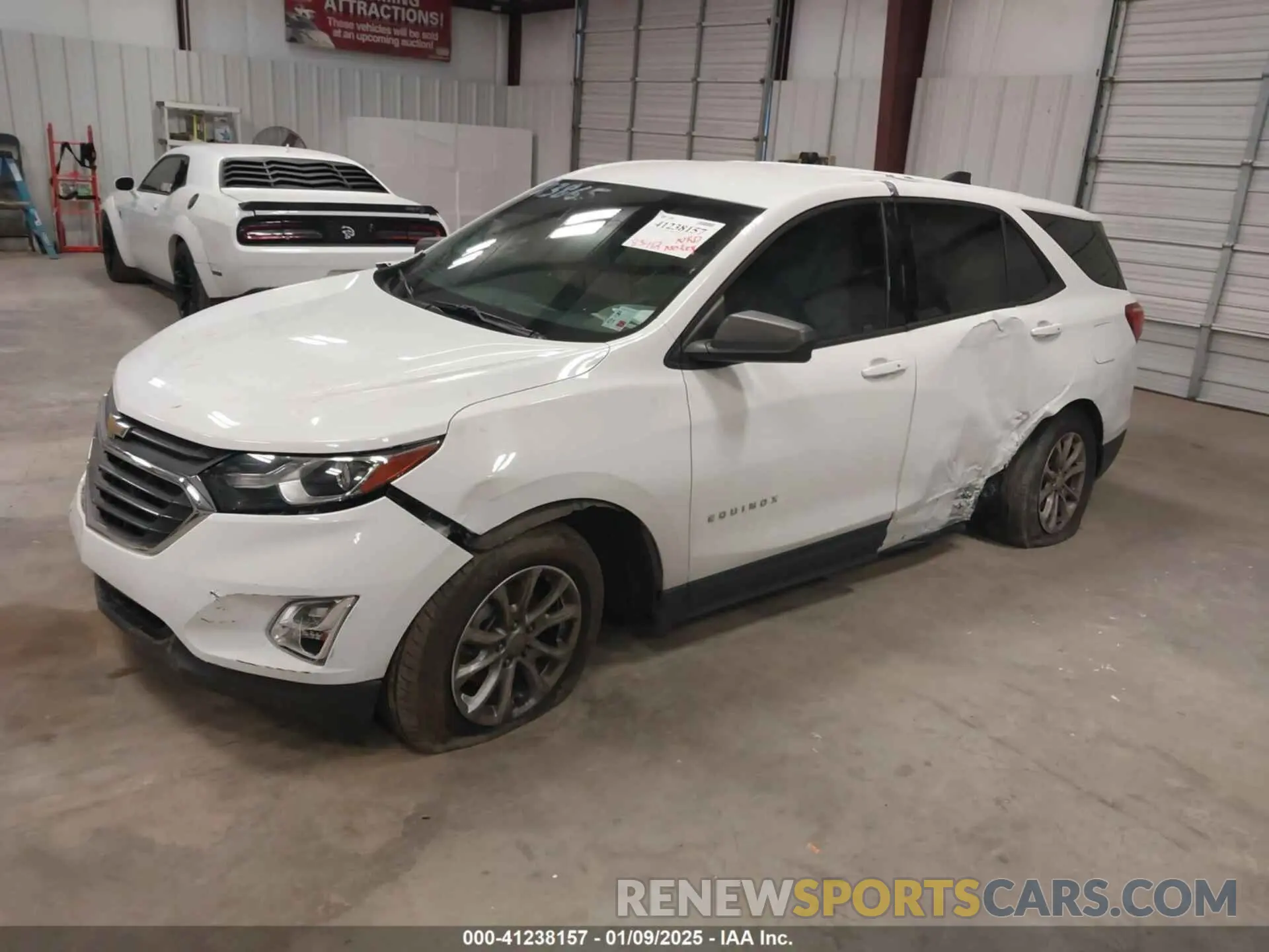 2 fotografías del automóvil dañado 2GNAXHEV9K6196119 CHEVROLET EQUINOX 2019