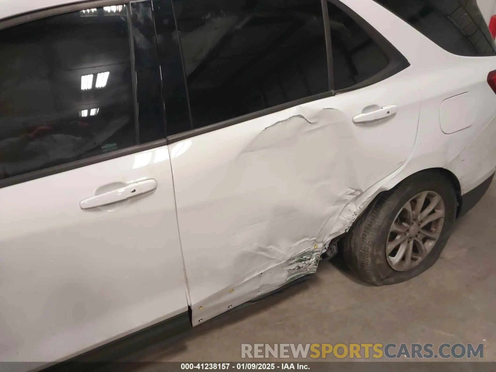 6 fotografías del automóvil dañado 2GNAXHEV9K6196119 CHEVROLET EQUINOX 2019