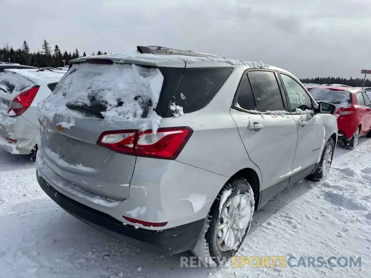3 fotografías del automóvil dañado 2GNAXHEV9K6262457 CHEVROLET EQUINOX 2019