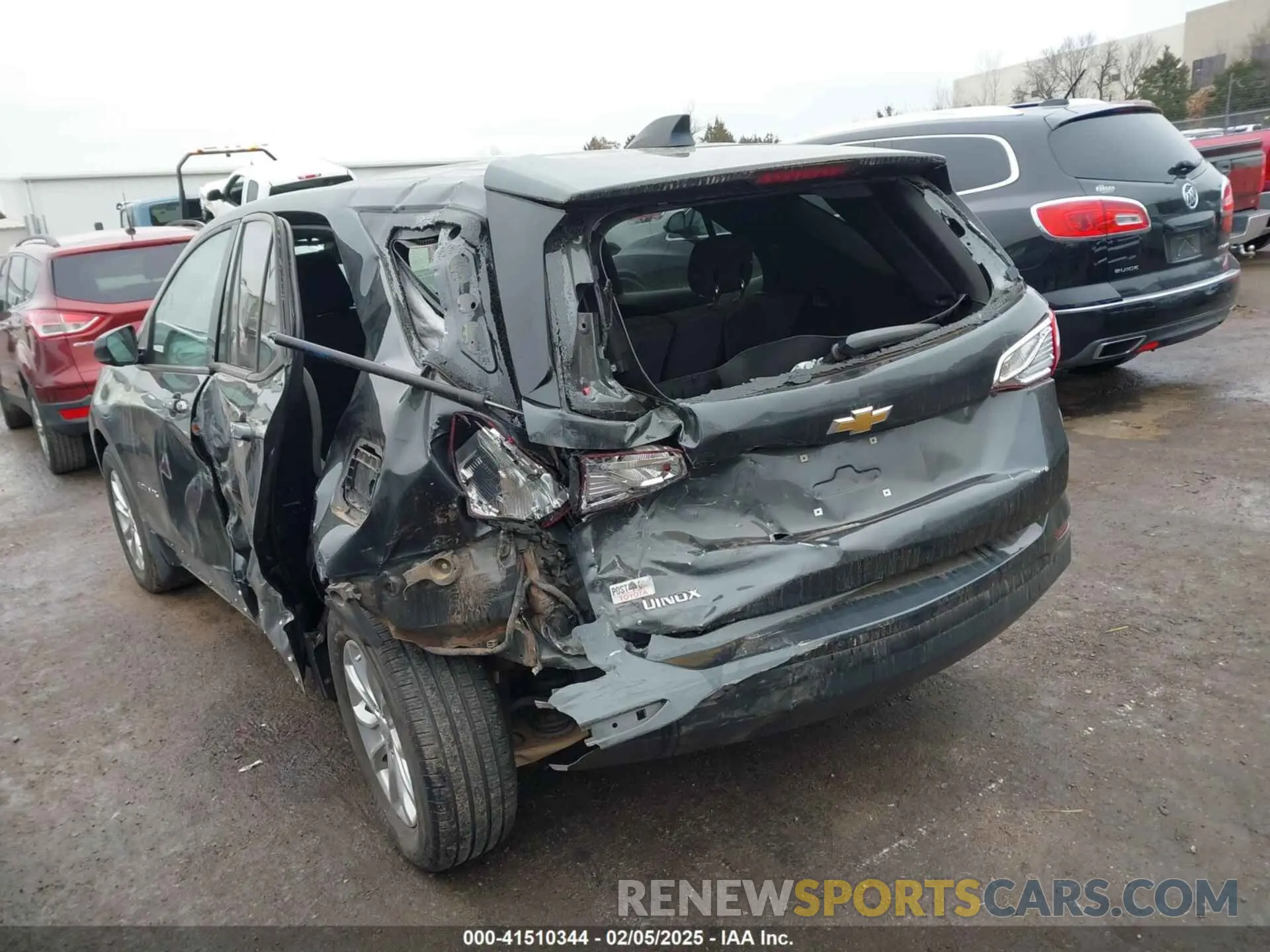 3 fotografías del automóvil dañado 2GNAXHEV9K6285429 CHEVROLET EQUINOX 2019