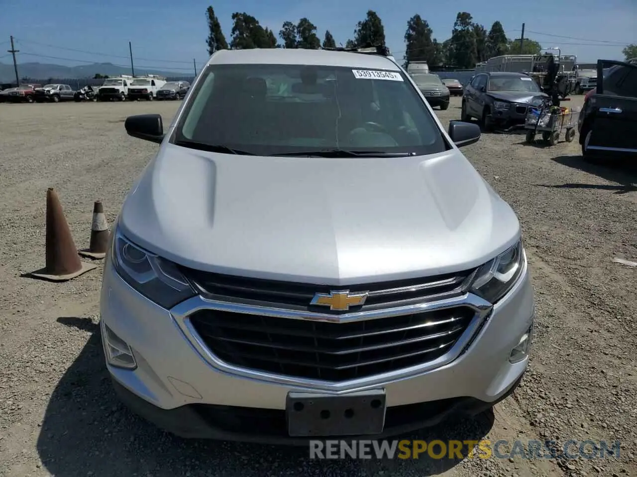 5 fotografías del automóvil dañado 2GNAXHEVXK6201103 CHEVROLET EQUINOX 2019