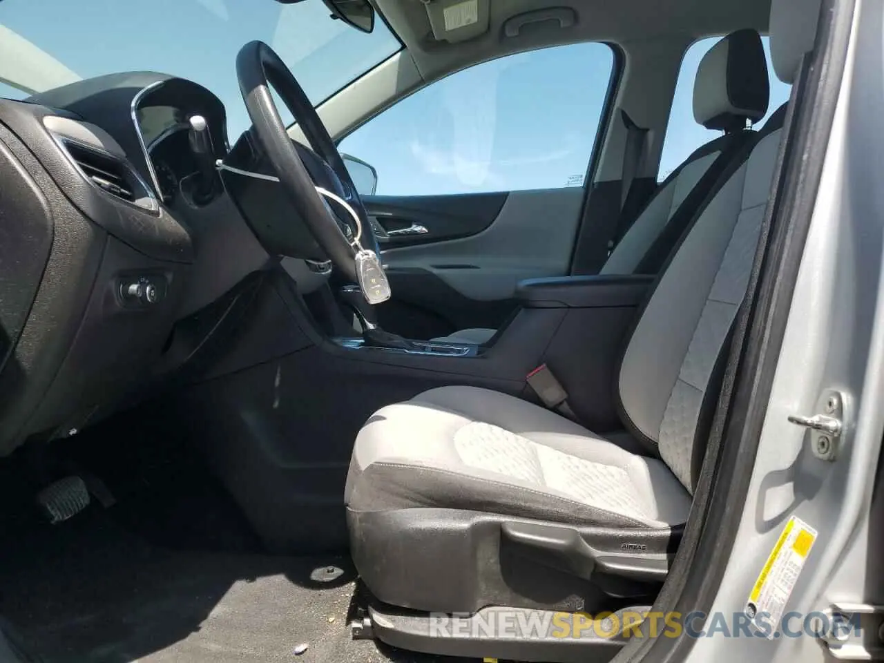 7 fotografías del automóvil dañado 2GNAXHEVXK6201103 CHEVROLET EQUINOX 2019