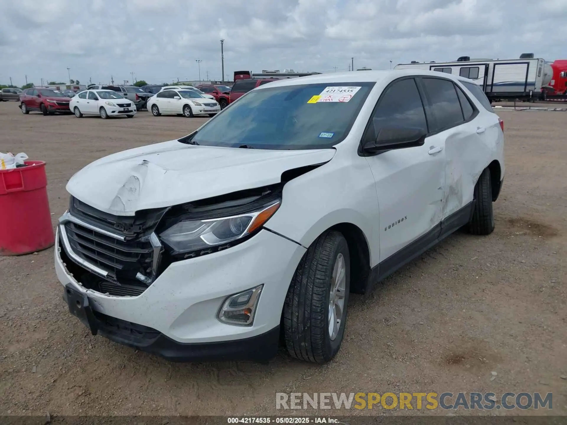 2 fotografías del automóvil dañado 2GNAXHEVXK6290509 CHEVROLET EQUINOX 2019