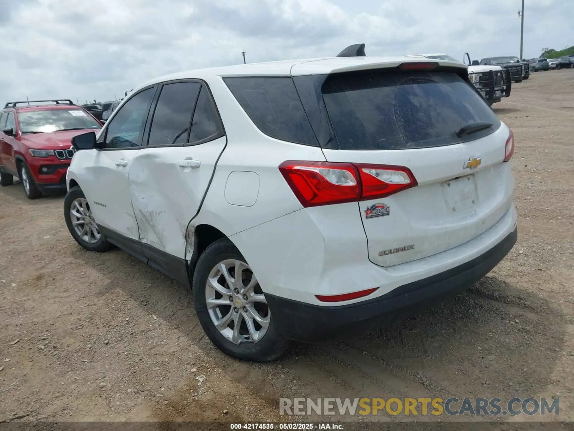 3 fotografías del automóvil dañado 2GNAXHEVXK6290509 CHEVROLET EQUINOX 2019