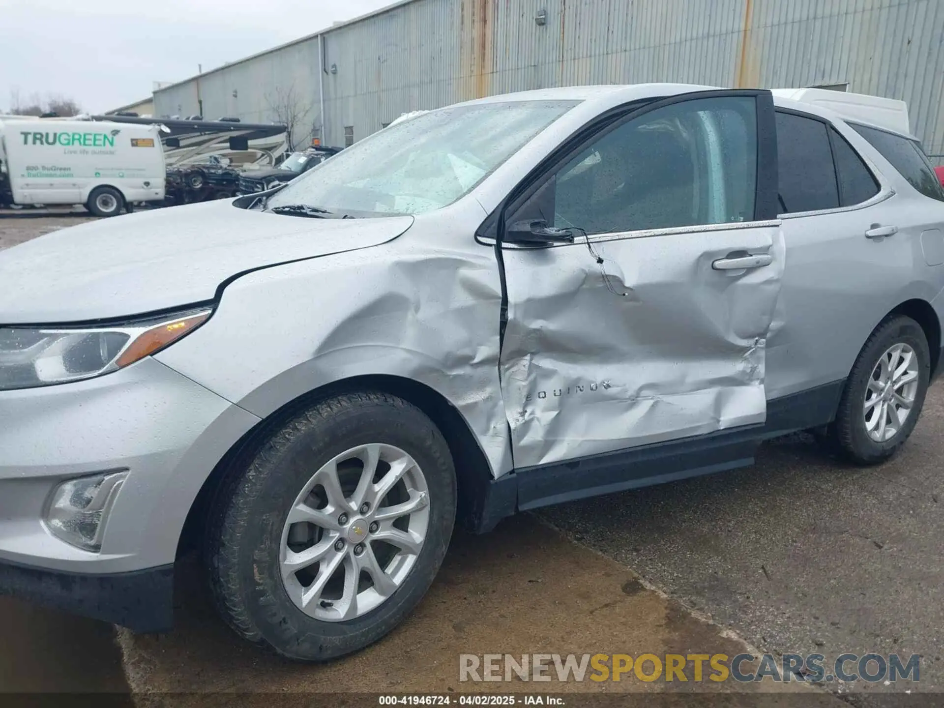 6 fotografías del automóvil dañado 2GNAXJEV0K6224557 CHEVROLET EQUINOX 2019