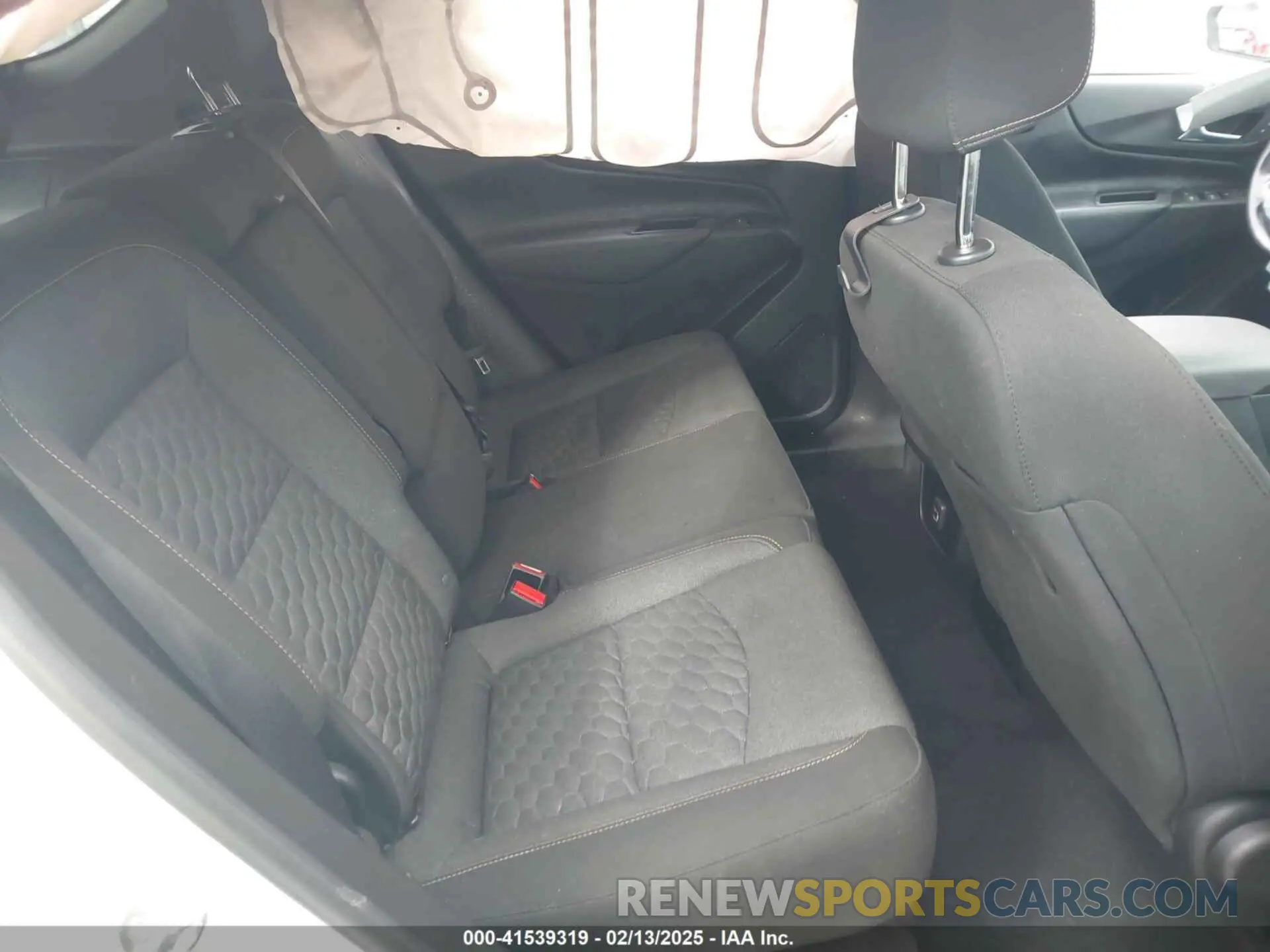 8 fotografías del automóvil dañado 2GNAXJEV2K6246091 CHEVROLET EQUINOX 2019