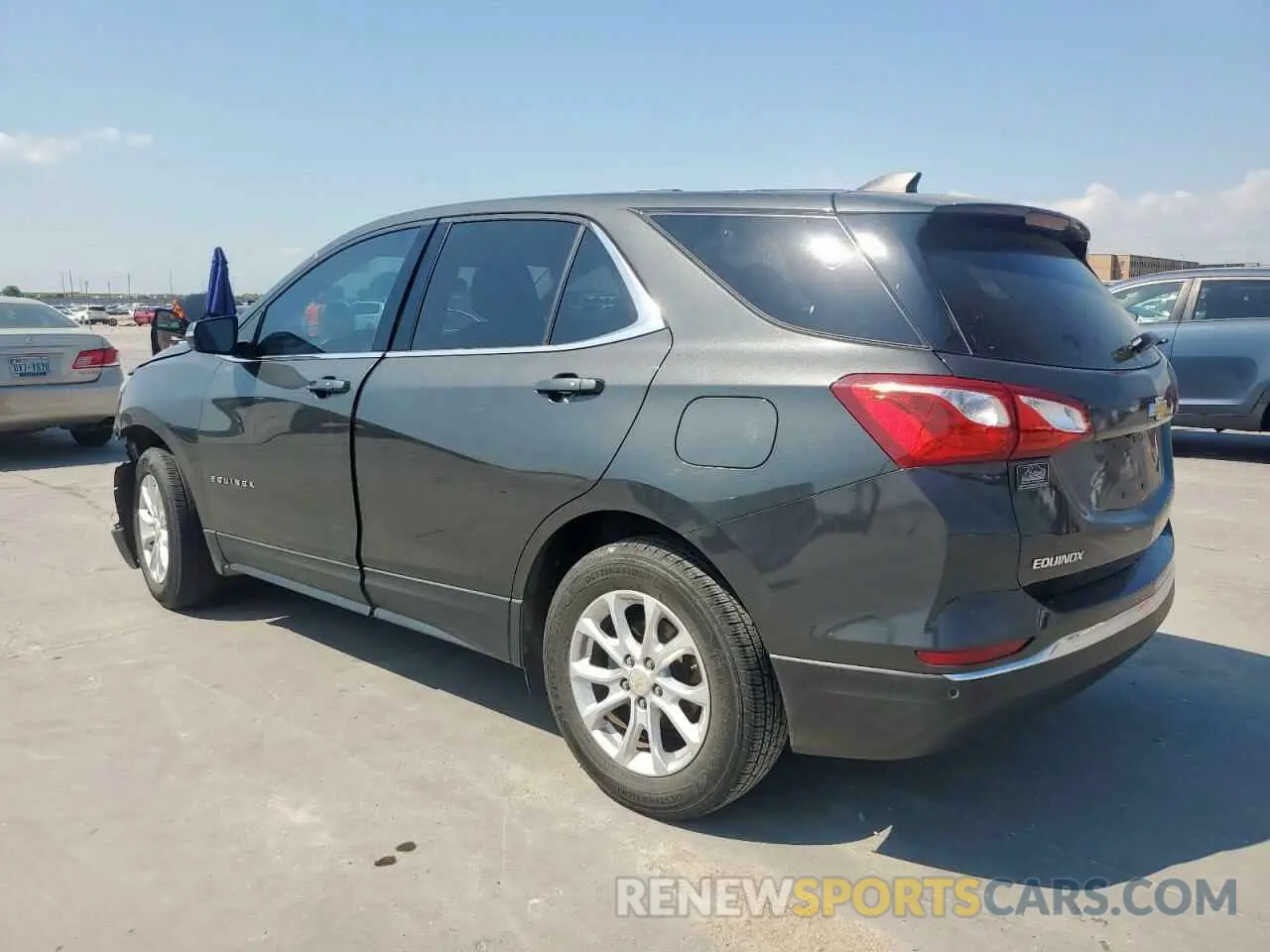 2 fotografías del automóvil dañado 2GNAXJEV9K6278066 CHEVROLET EQUINOX 2019