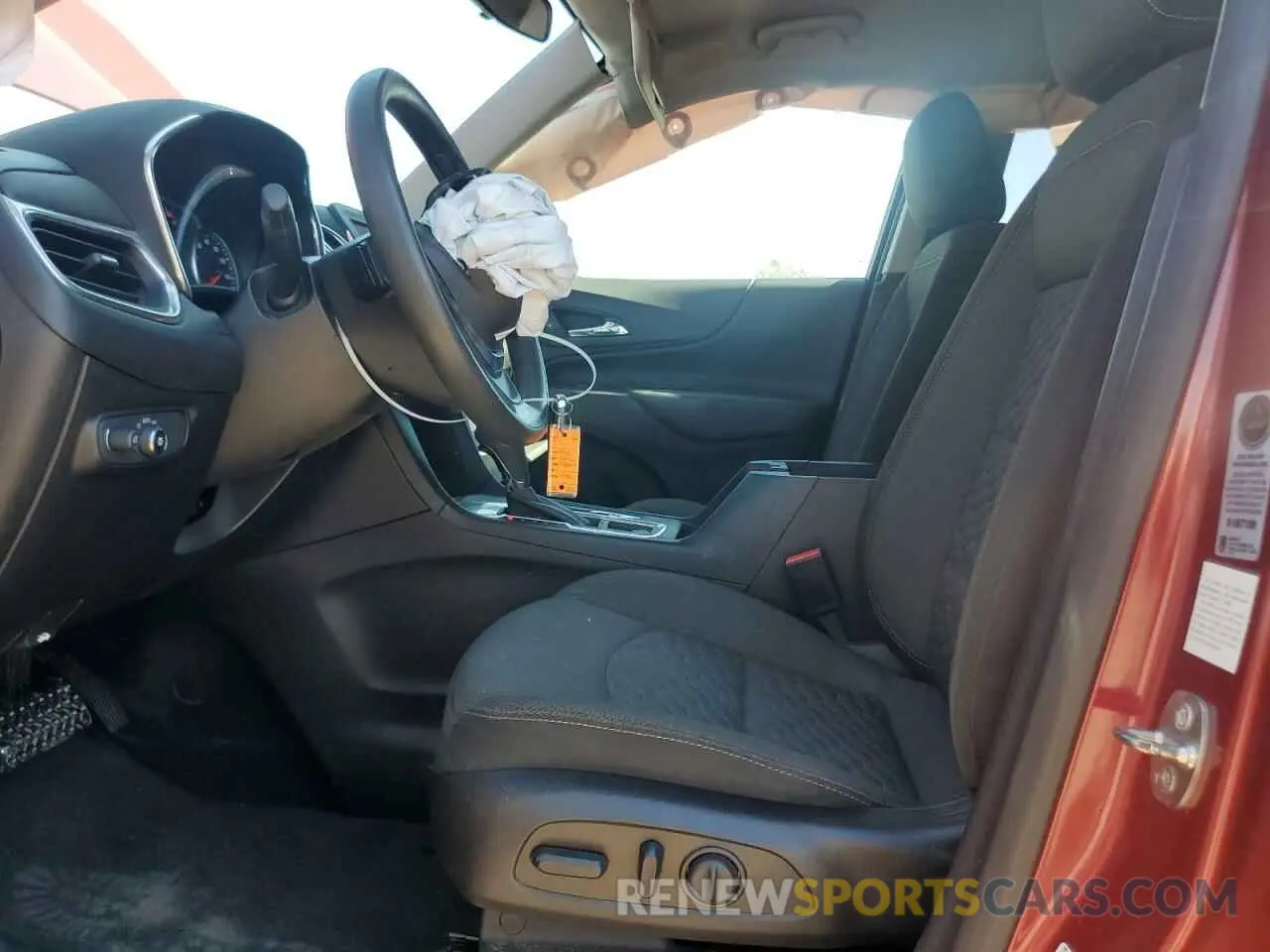 7 fotografías del automóvil dañado 2GNAXKEV0K6129194 CHEVROLET EQUINOX 2019