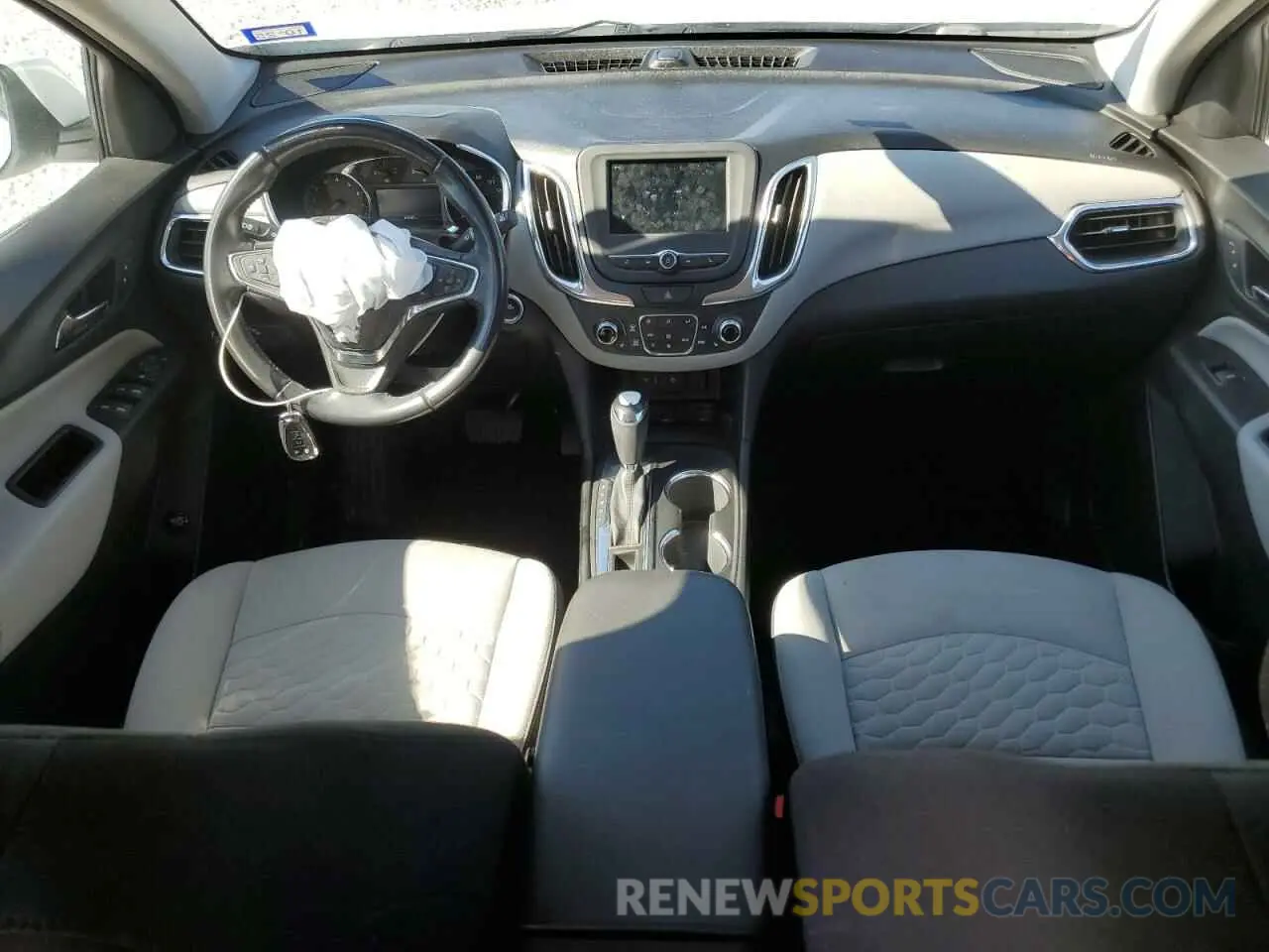 8 fotografías del automóvil dañado 2GNAXKEV0K6159280 CHEVROLET EQUINOX 2019