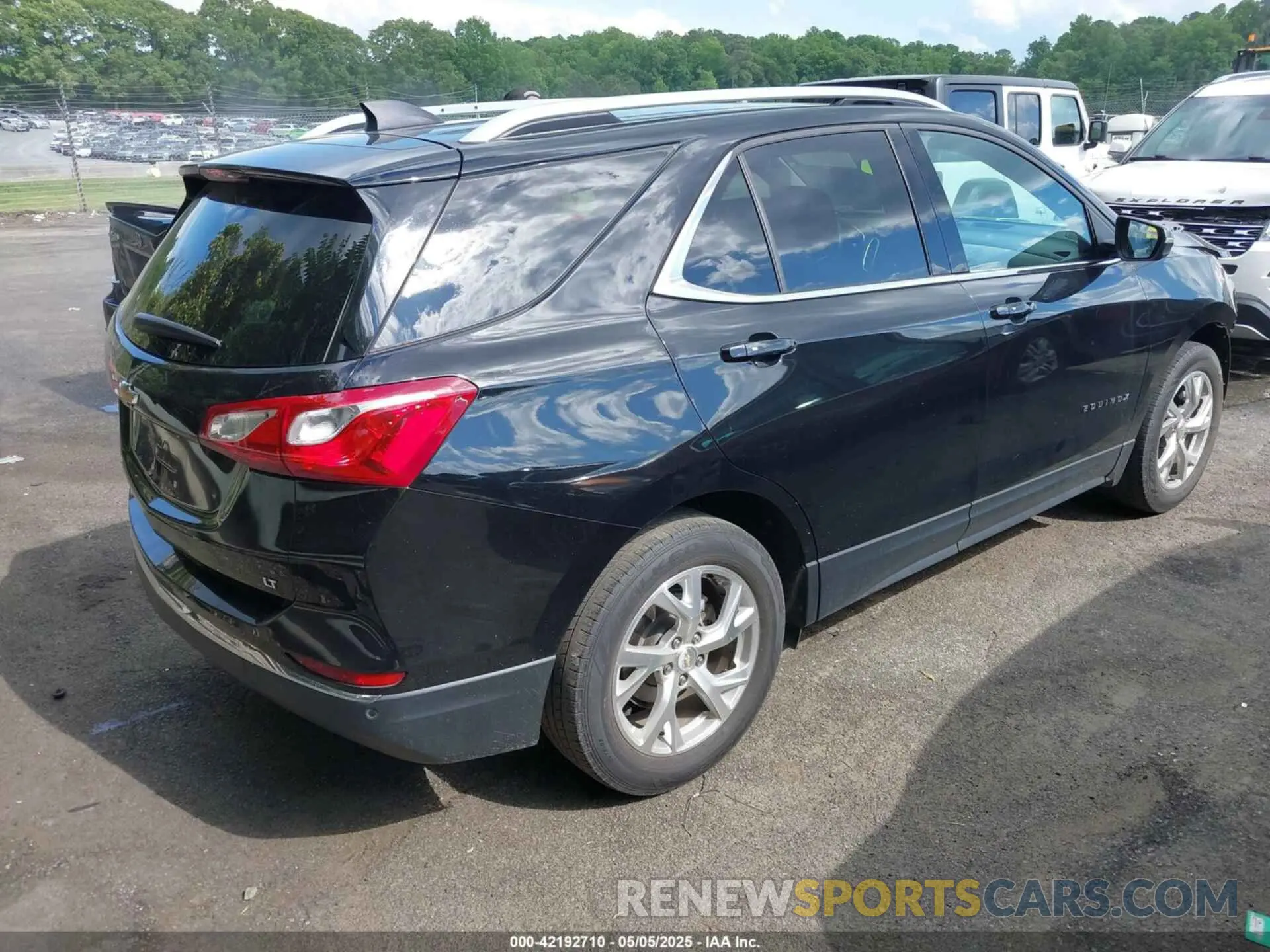 4 fotografías del automóvil dañado 2GNAXKEV0K6247052 CHEVROLET EQUINOX 2019