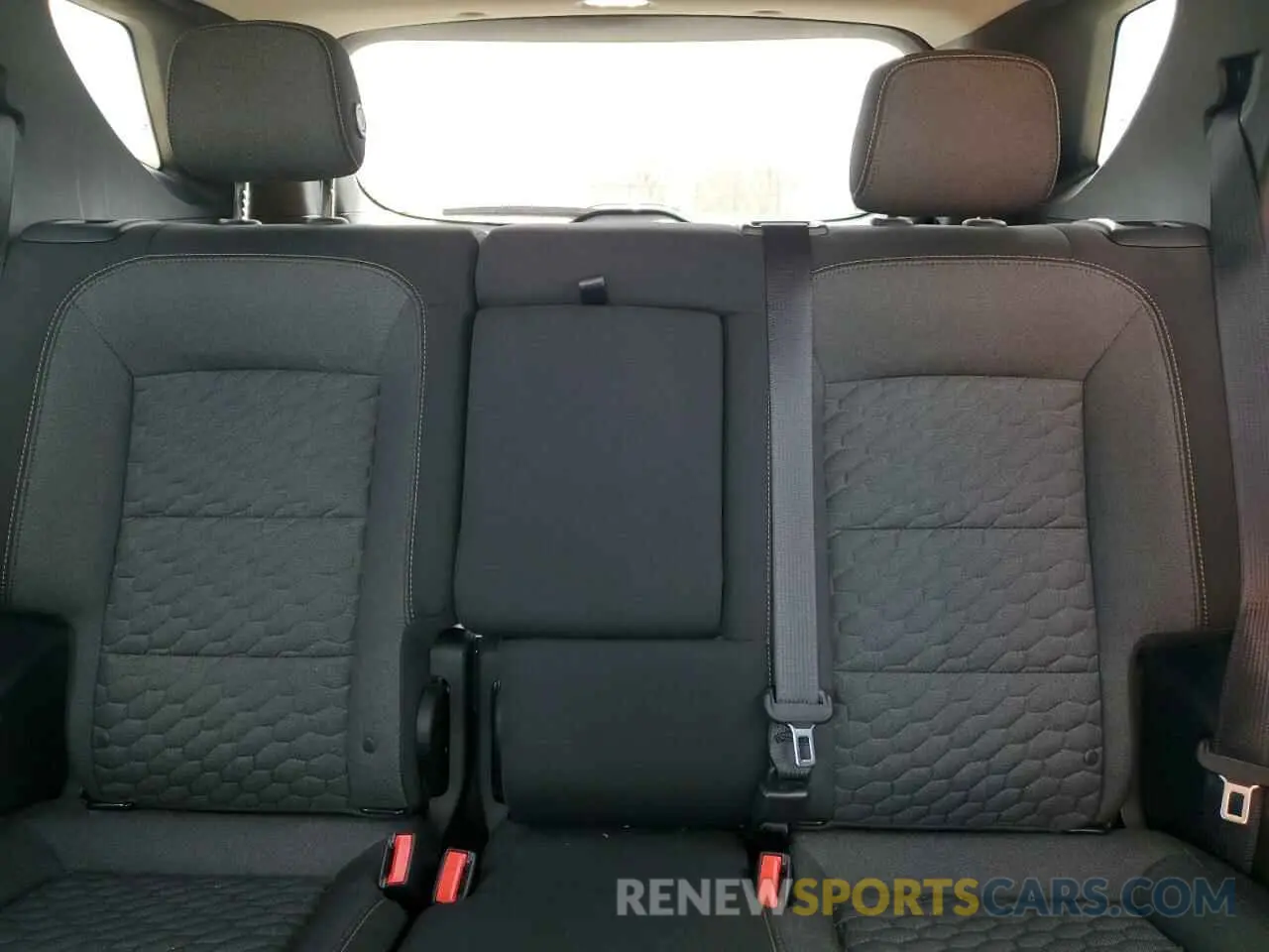 10 fotografías del automóvil dañado 2GNAXKEV1K6107138 CHEVROLET EQUINOX 2019