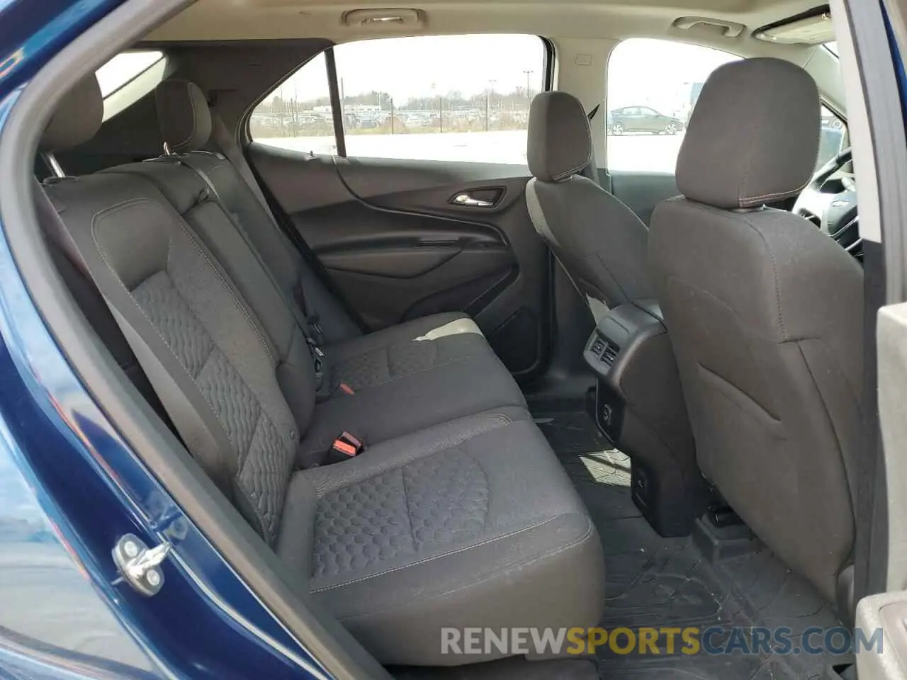 12 fotografías del automóvil dañado 2GNAXKEV1K6107138 CHEVROLET EQUINOX 2019