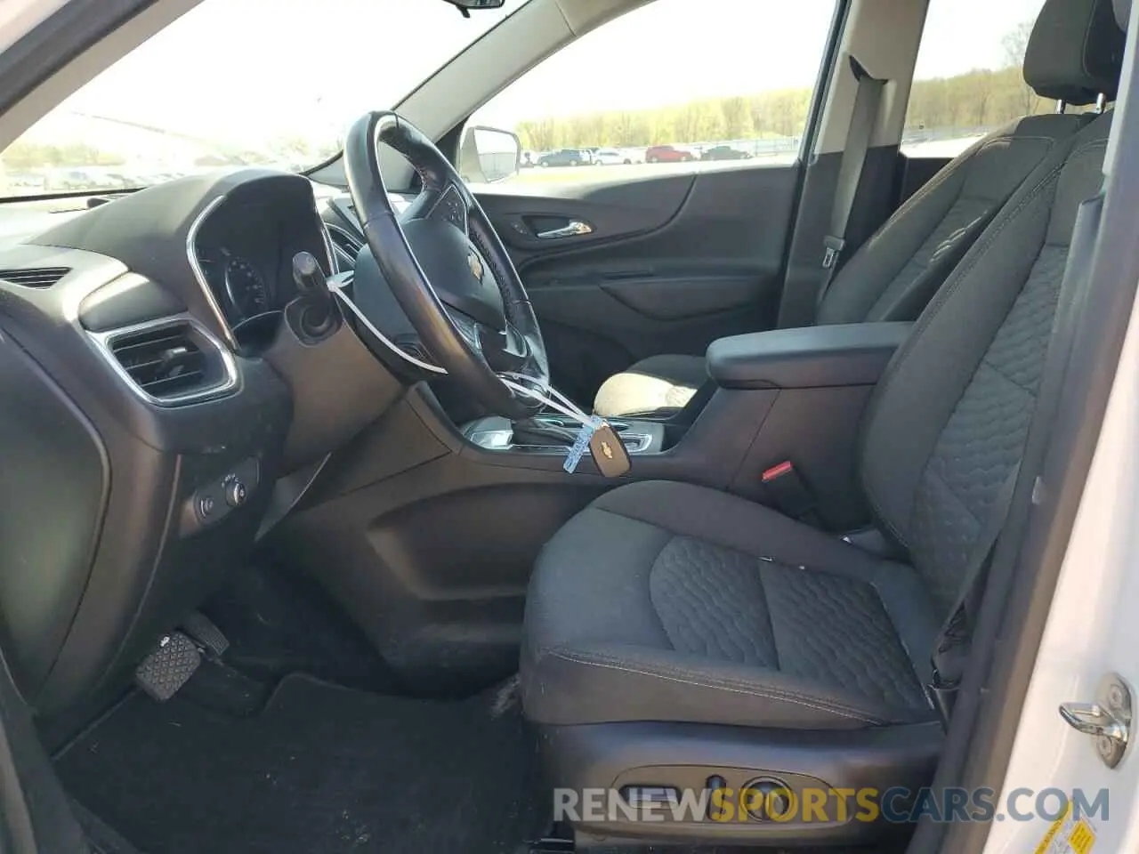 7 fotografías del automóvil dañado 2GNAXKEV1K6177397 CHEVROLET EQUINOX 2019