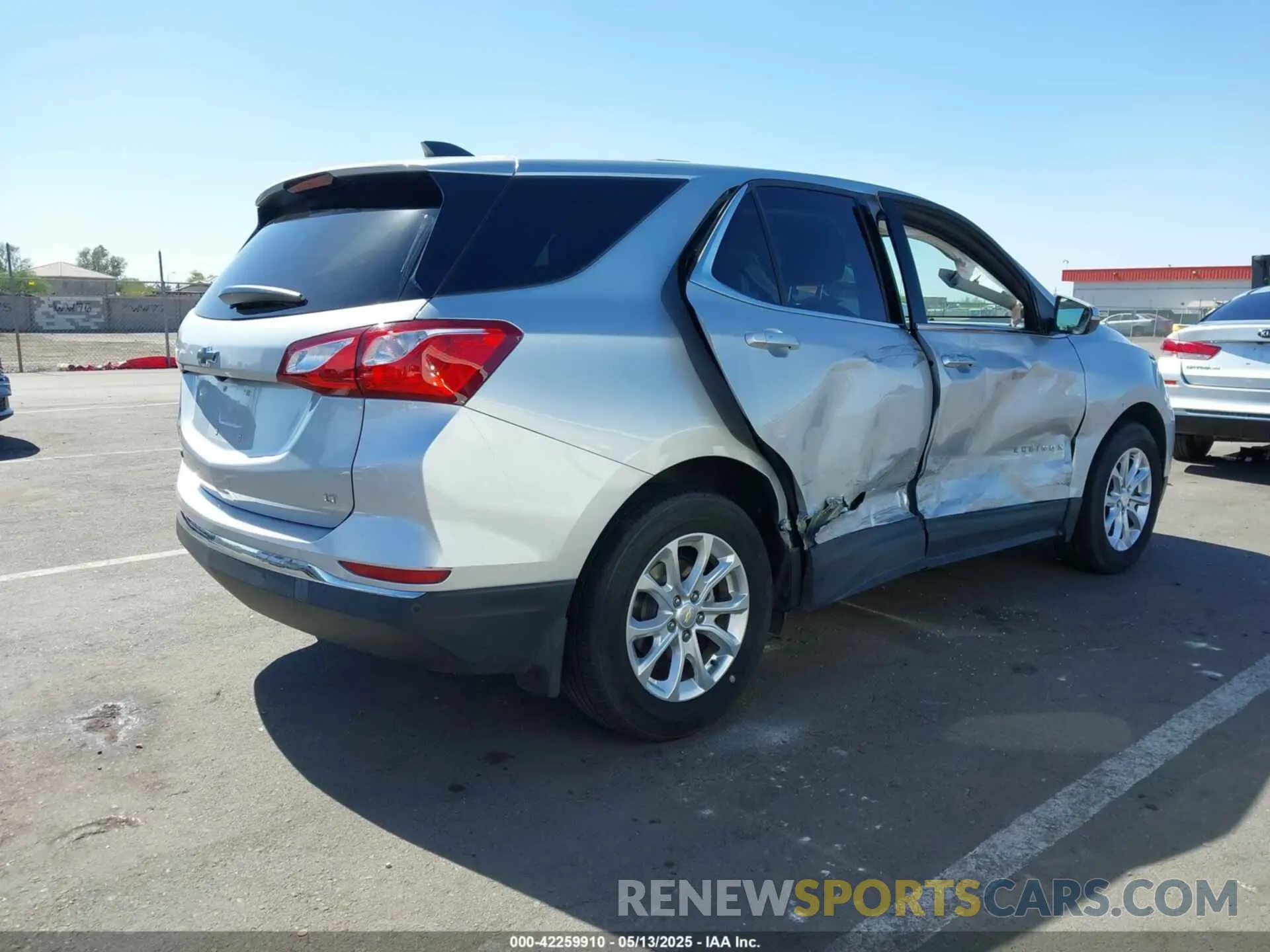 4 fotografías del automóvil dañado 2GNAXKEV1K6186200 CHEVROLET EQUINOX 2019