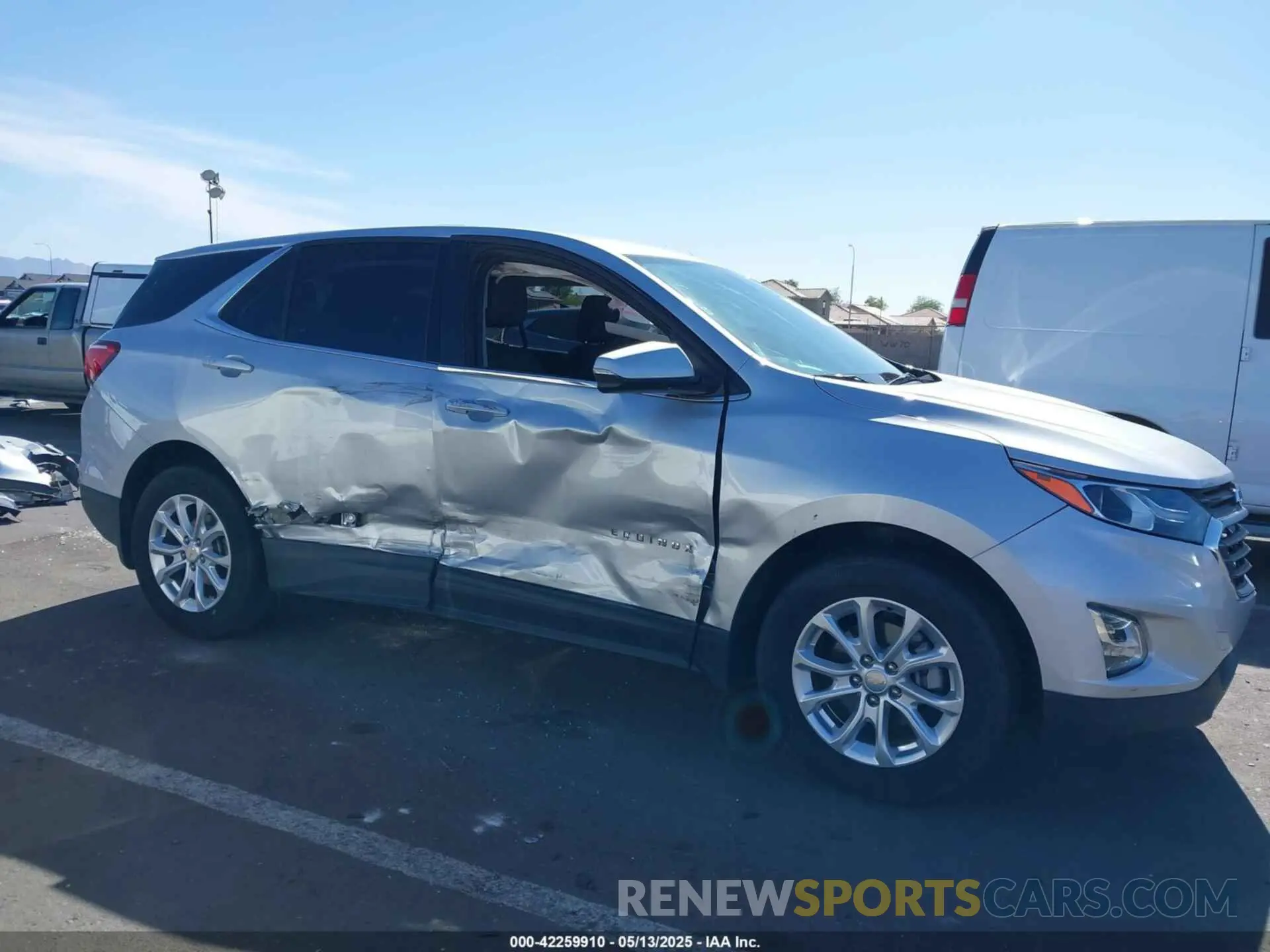6 fotografías del automóvil dañado 2GNAXKEV1K6186200 CHEVROLET EQUINOX 2019