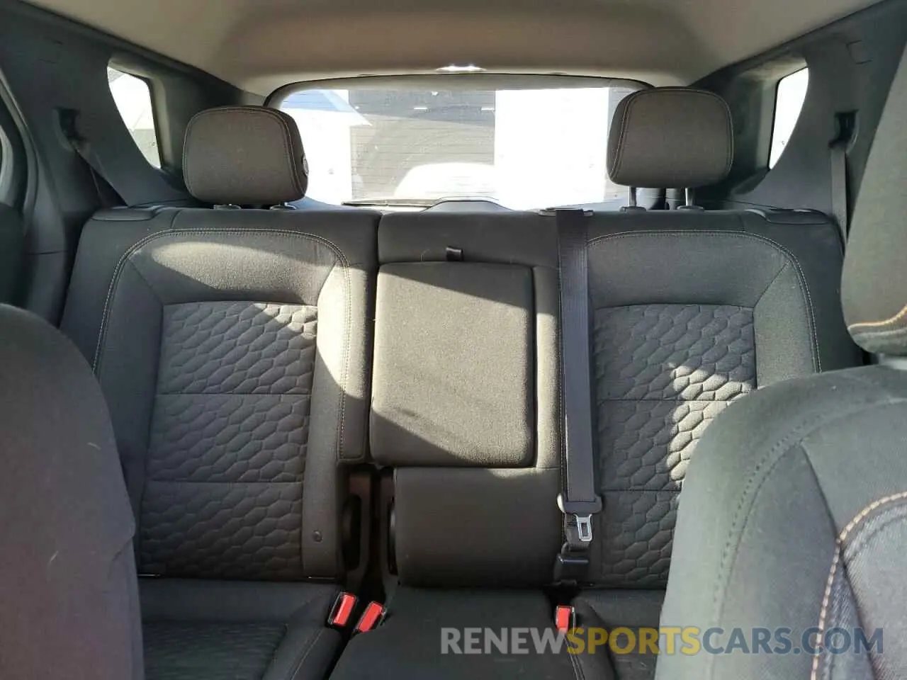 10 fotografías del automóvil dañado 2GNAXKEV1K6194880 CHEVROLET EQUINOX 2019