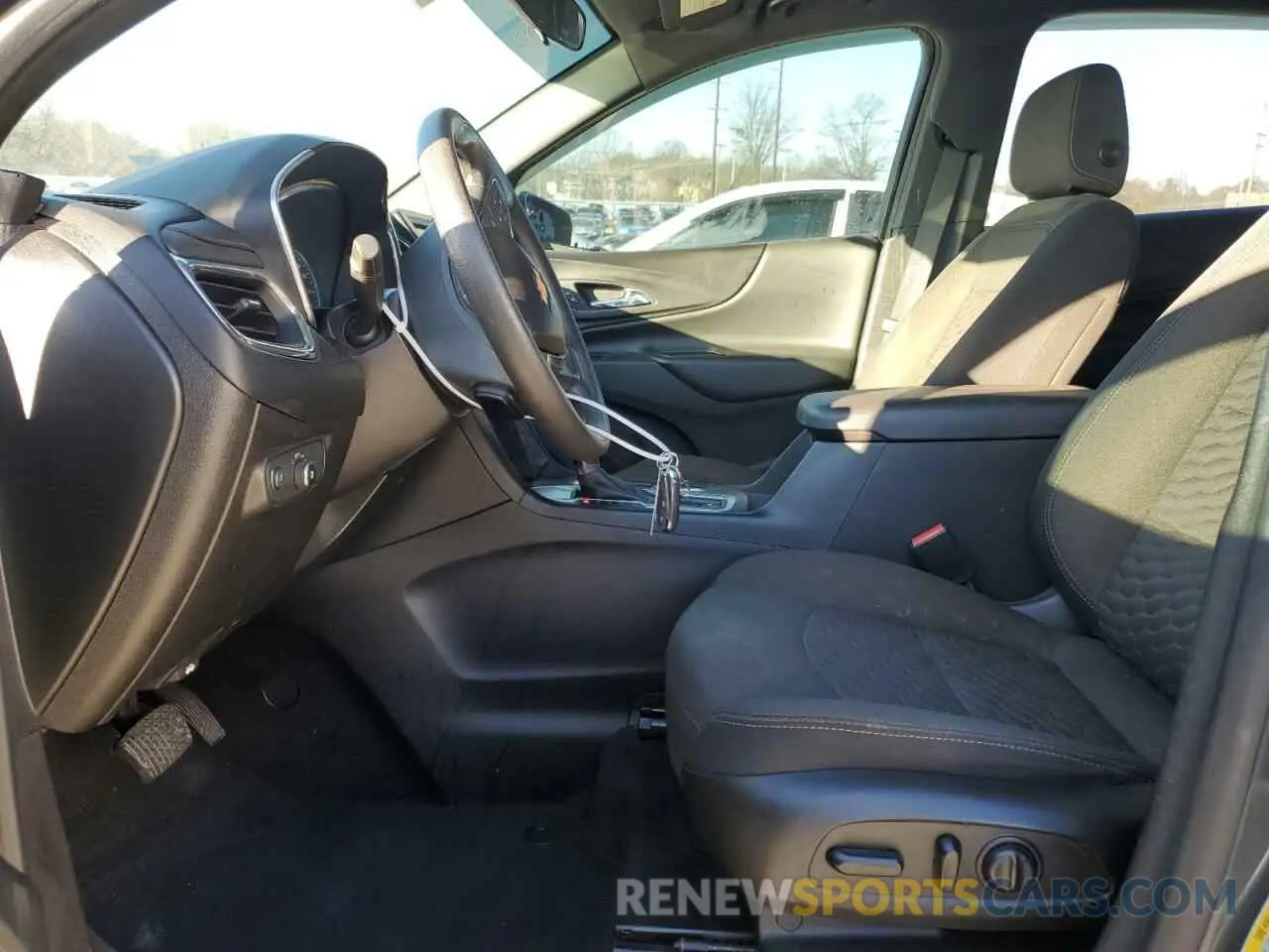 7 fotografías del automóvil dañado 2GNAXKEV1K6198055 CHEVROLET EQUINOX 2019