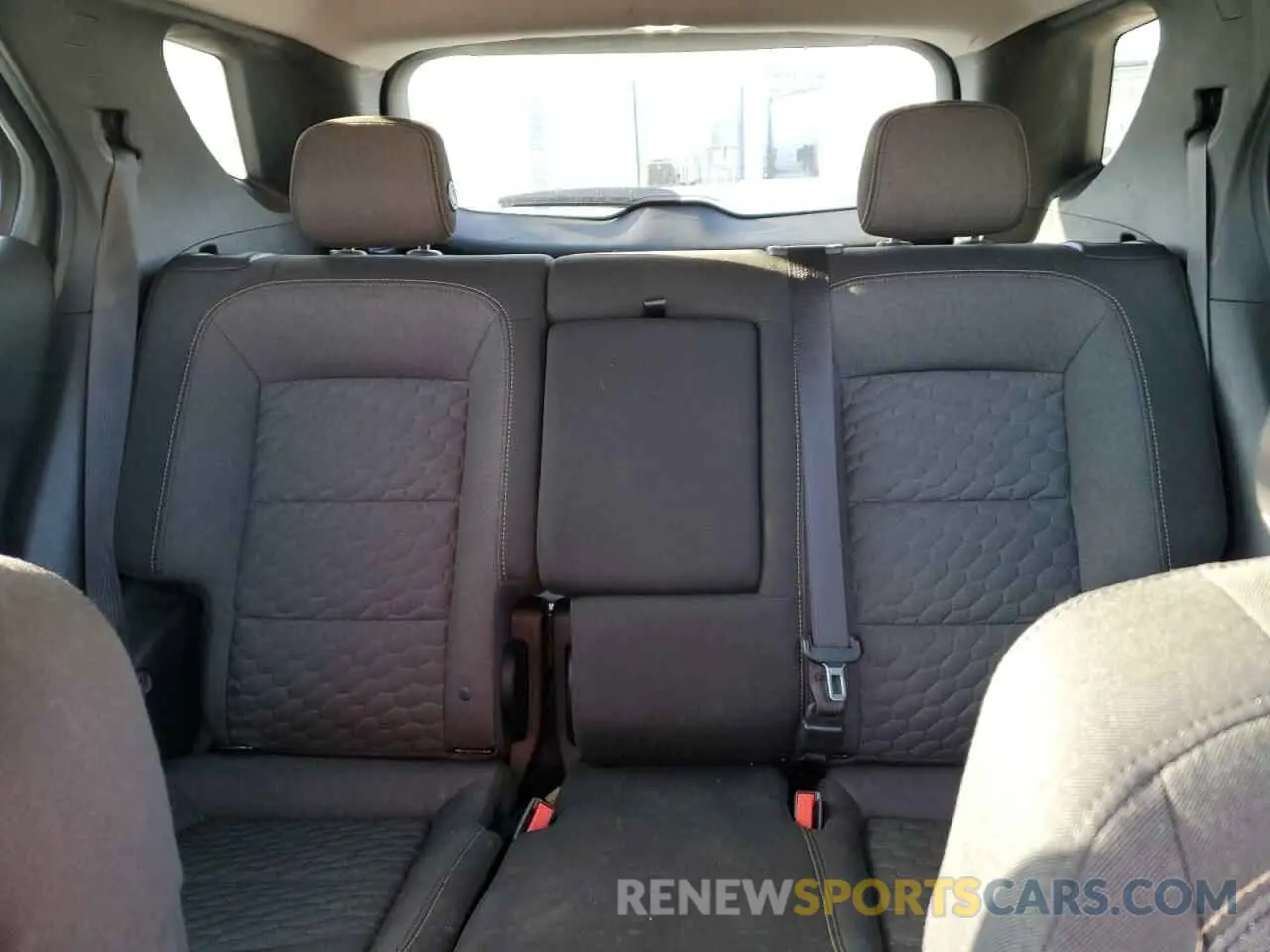 10 fotografías del automóvil dañado 2GNAXKEV1K6201200 CHEVROLET EQUINOX 2019