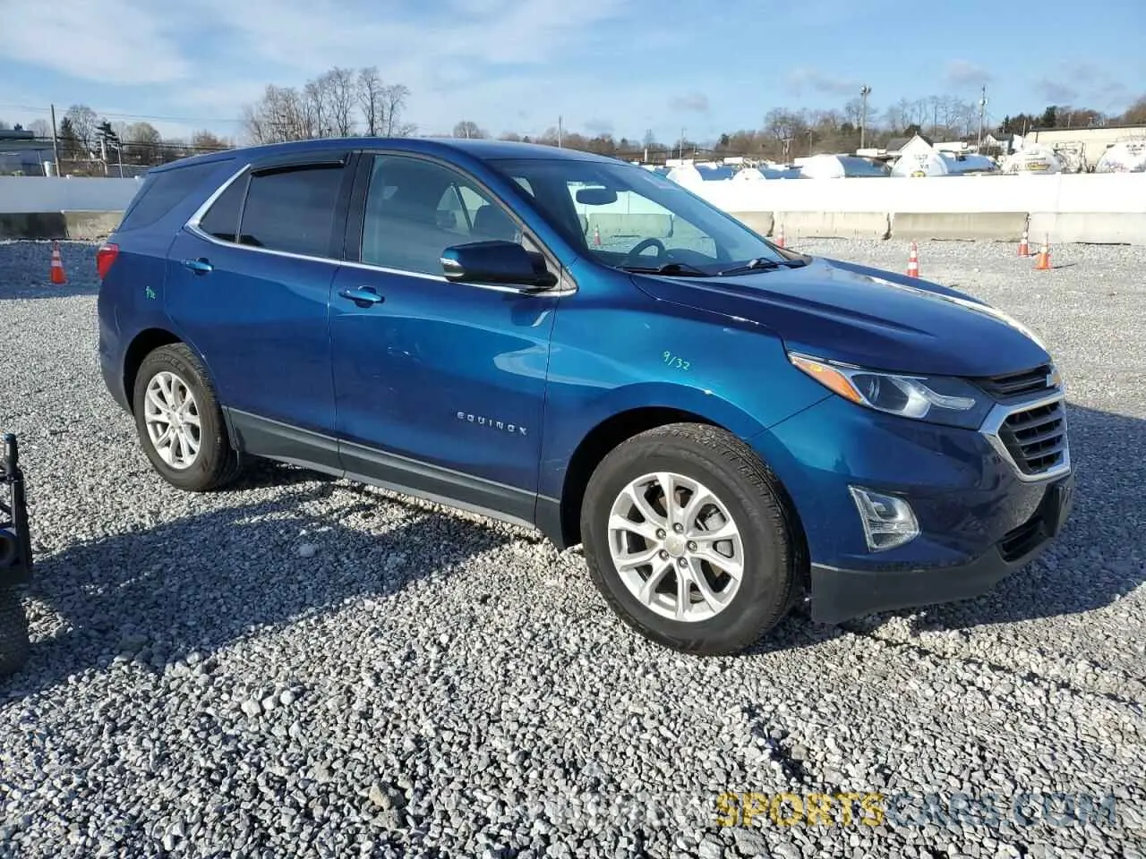4 fotografías del automóvil dañado 2GNAXKEV1K6201200 CHEVROLET EQUINOX 2019
