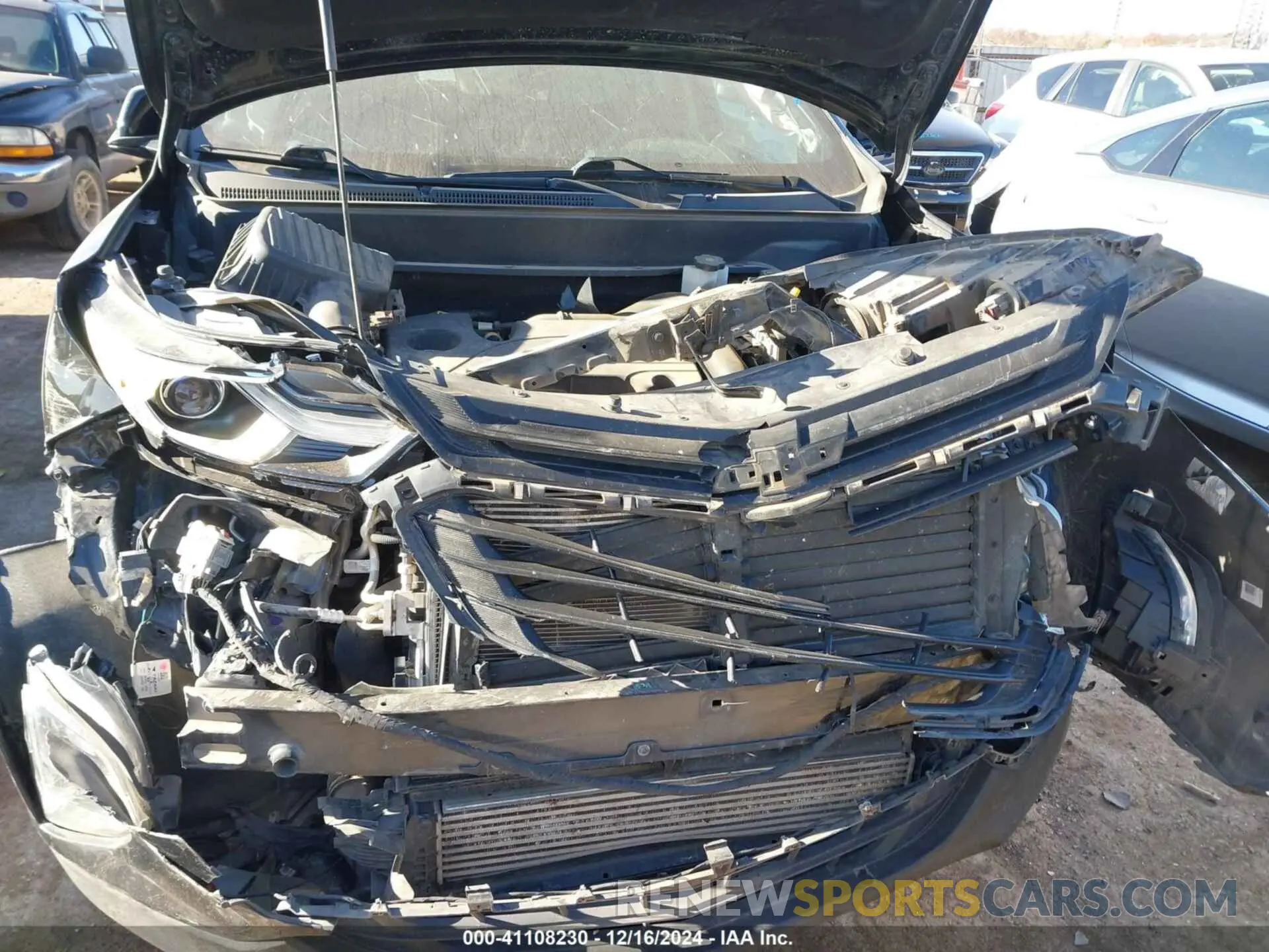 10 fotografías del automóvil dañado 2GNAXKEV2K6119458 CHEVROLET EQUINOX 2019