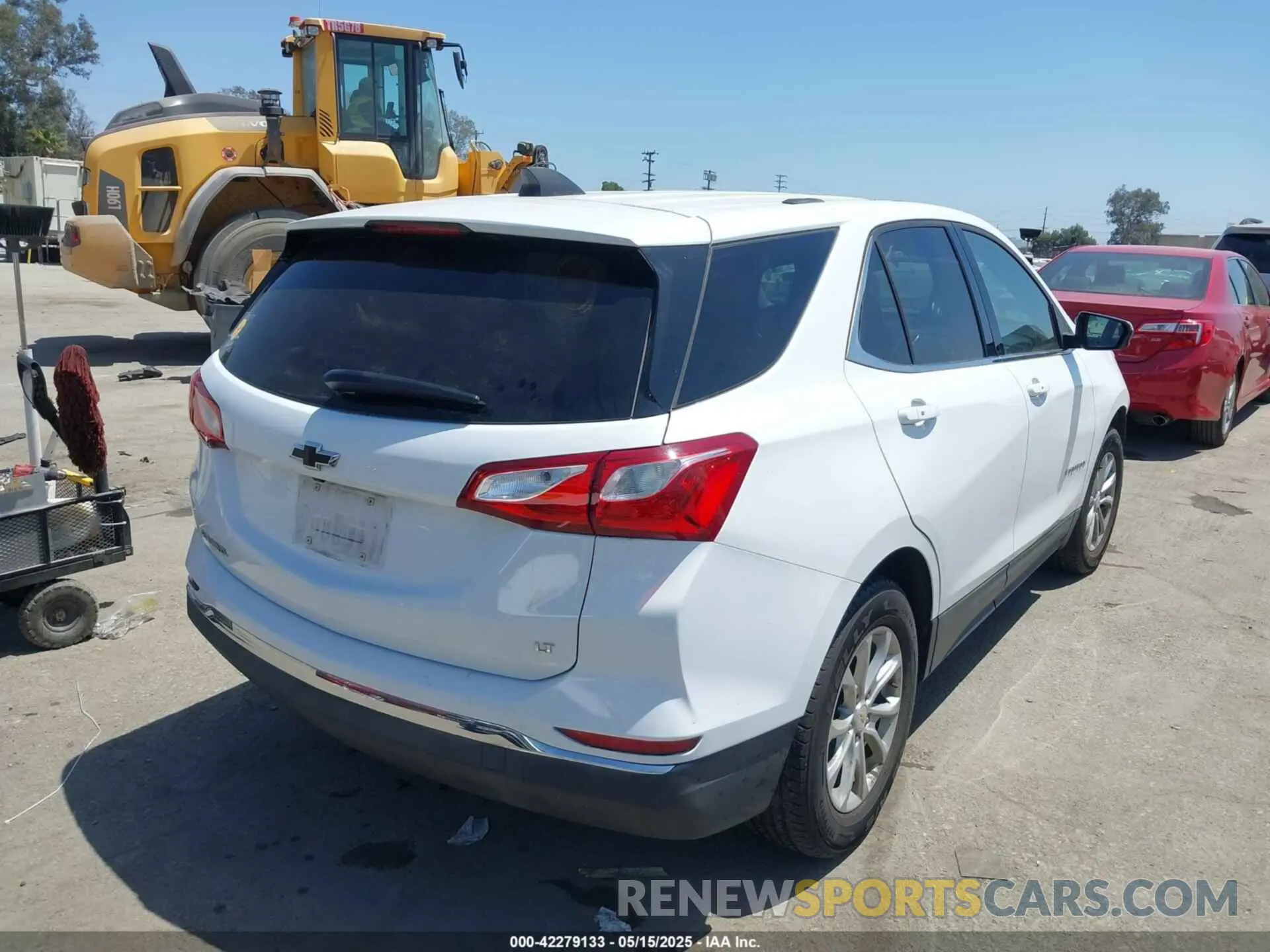 4 fotografías del automóvil dañado 2GNAXKEV2K6125177 CHEVROLET EQUINOX 2019