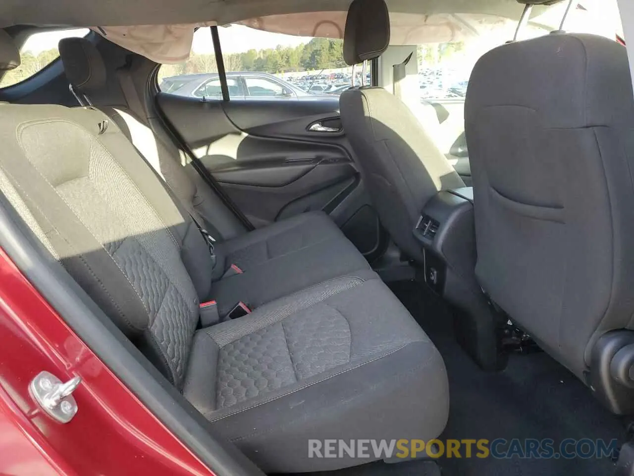 11 fotografías del automóvil dañado 2GNAXKEV2K6132078 CHEVROLET EQUINOX 2019