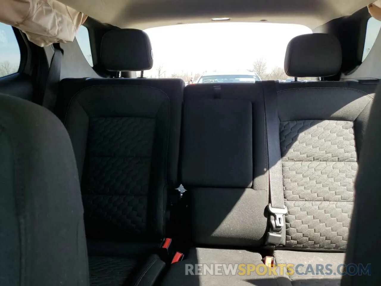 10 fotografías del automóvil dañado 2GNAXKEV2K6152623 CHEVROLET EQUINOX 2019