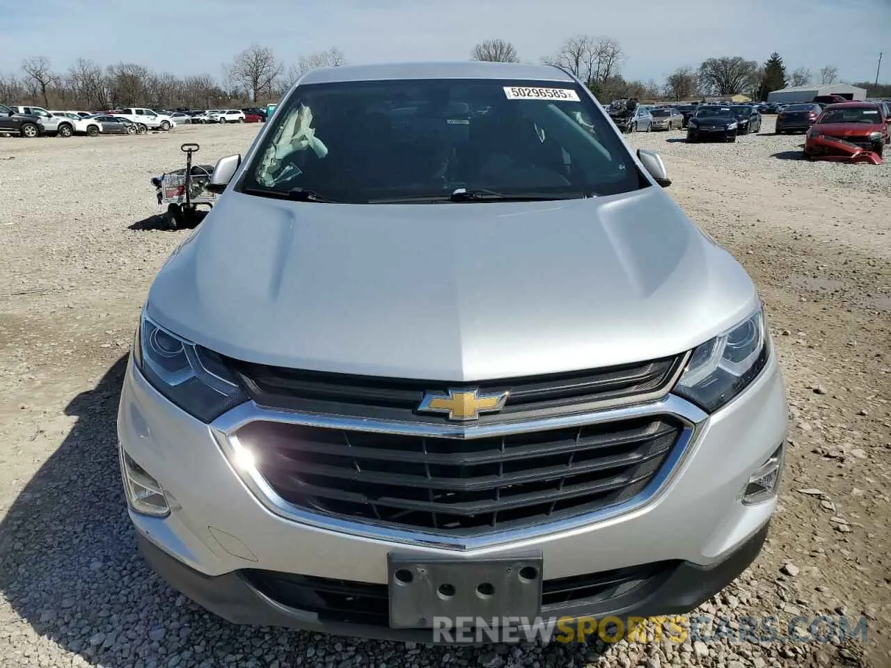 5 fotografías del automóvil dañado 2GNAXKEV2K6152623 CHEVROLET EQUINOX 2019