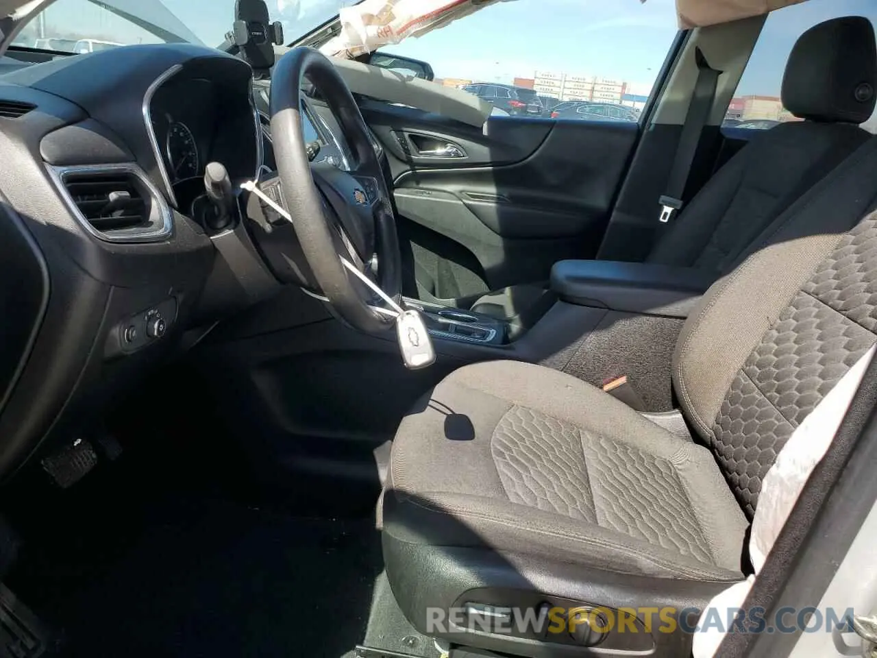 7 fotografías del automóvil dañado 2GNAXKEV2K6152623 CHEVROLET EQUINOX 2019