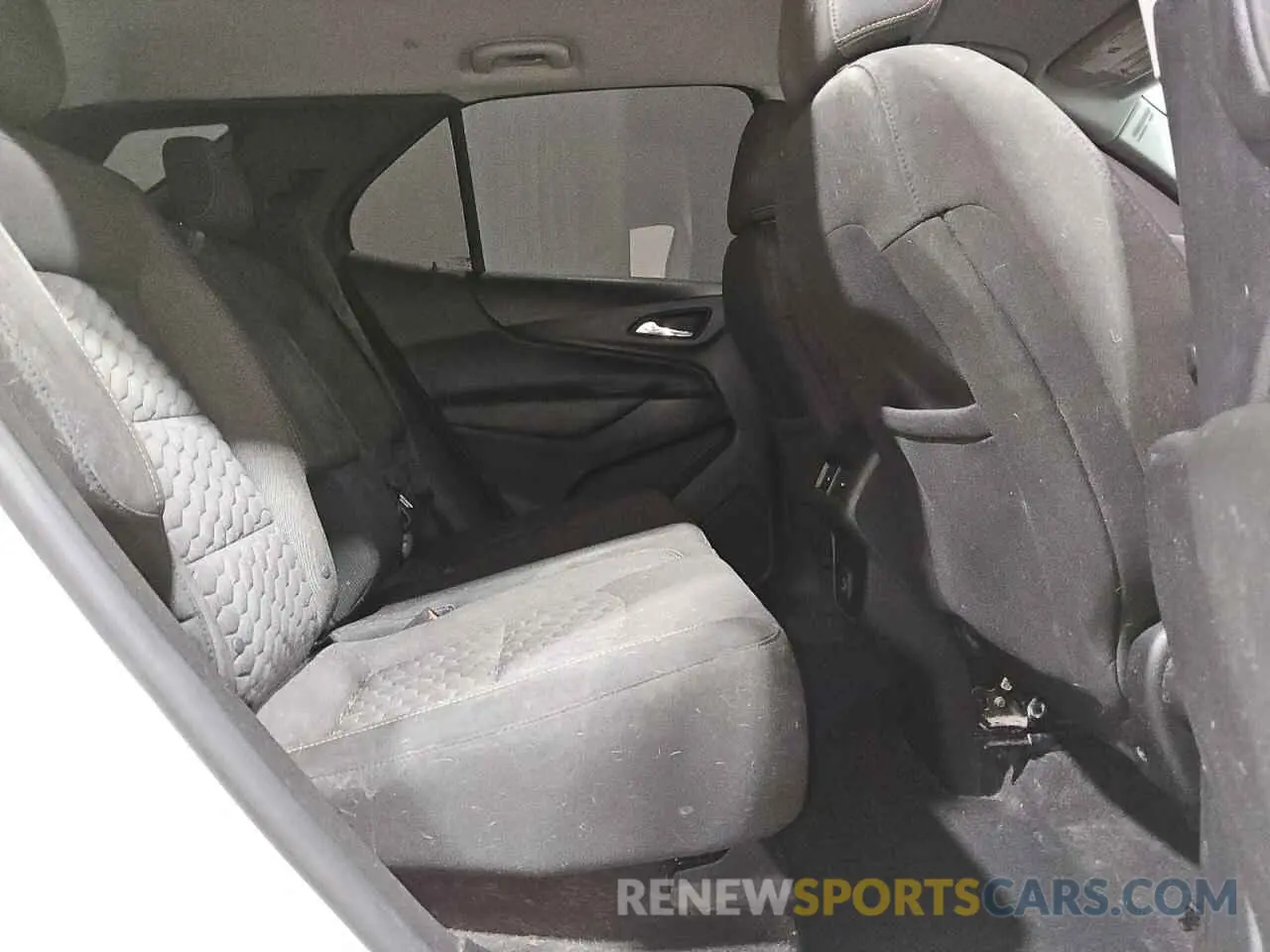11 fotografías del automóvil dañado 2GNAXKEV3K6124362 CHEVROLET EQUINOX 2019