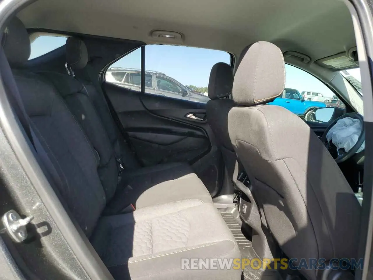 12 fotografías del automóvil dañado 2GNAXKEV3K6140156 CHEVROLET EQUINOX 2019