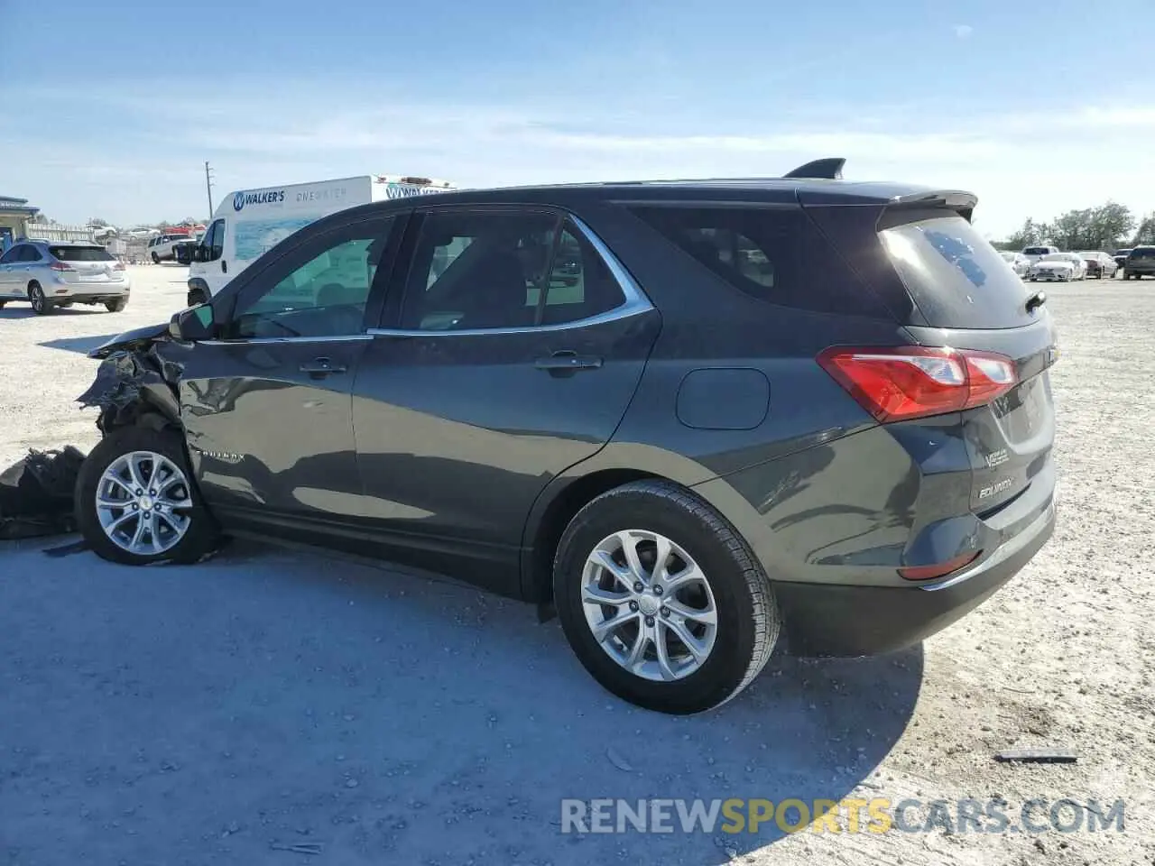 2 fotografías del automóvil dañado 2GNAXKEV3K6140156 CHEVROLET EQUINOX 2019