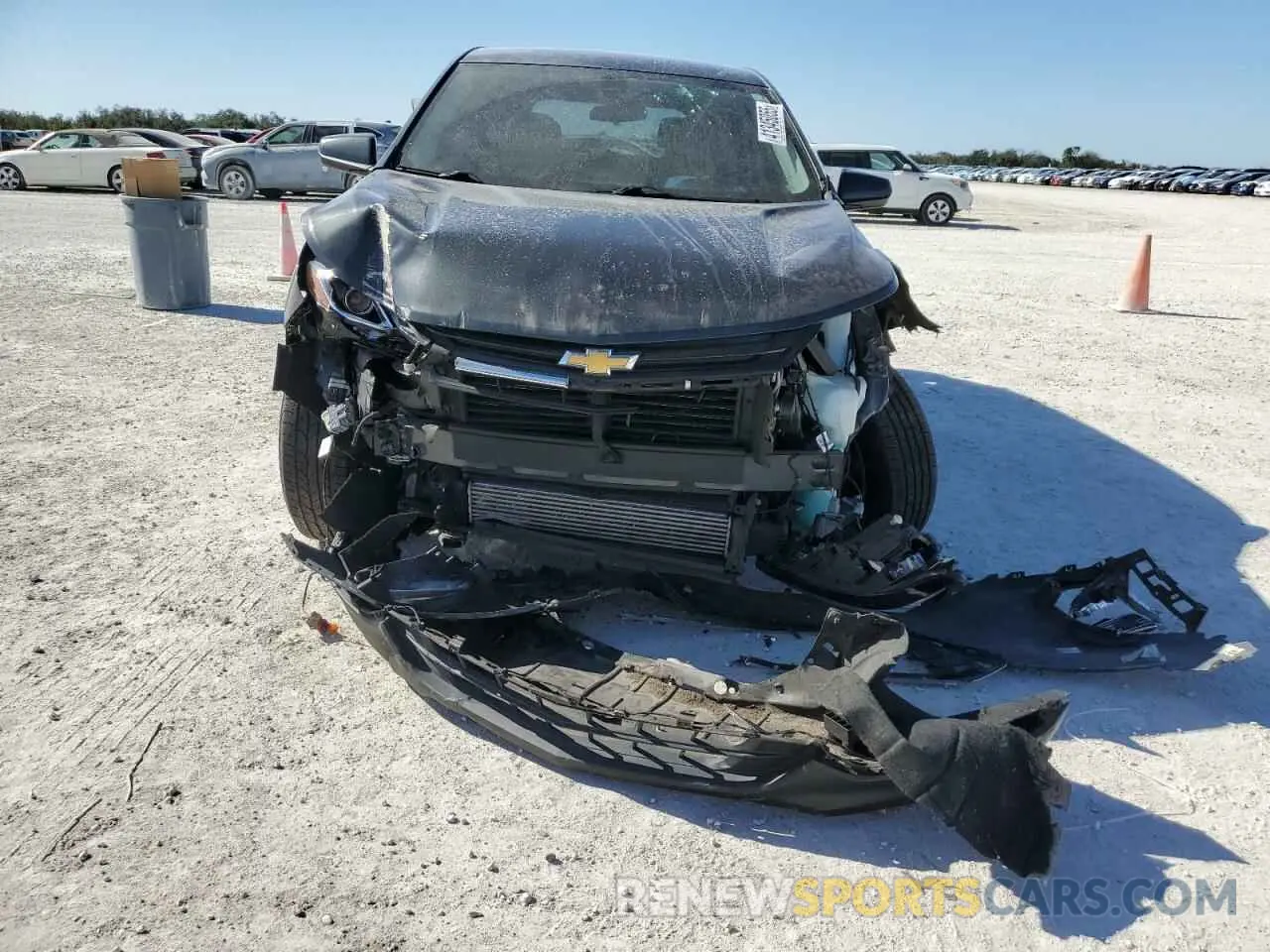 5 fotografías del automóvil dañado 2GNAXKEV3K6140156 CHEVROLET EQUINOX 2019