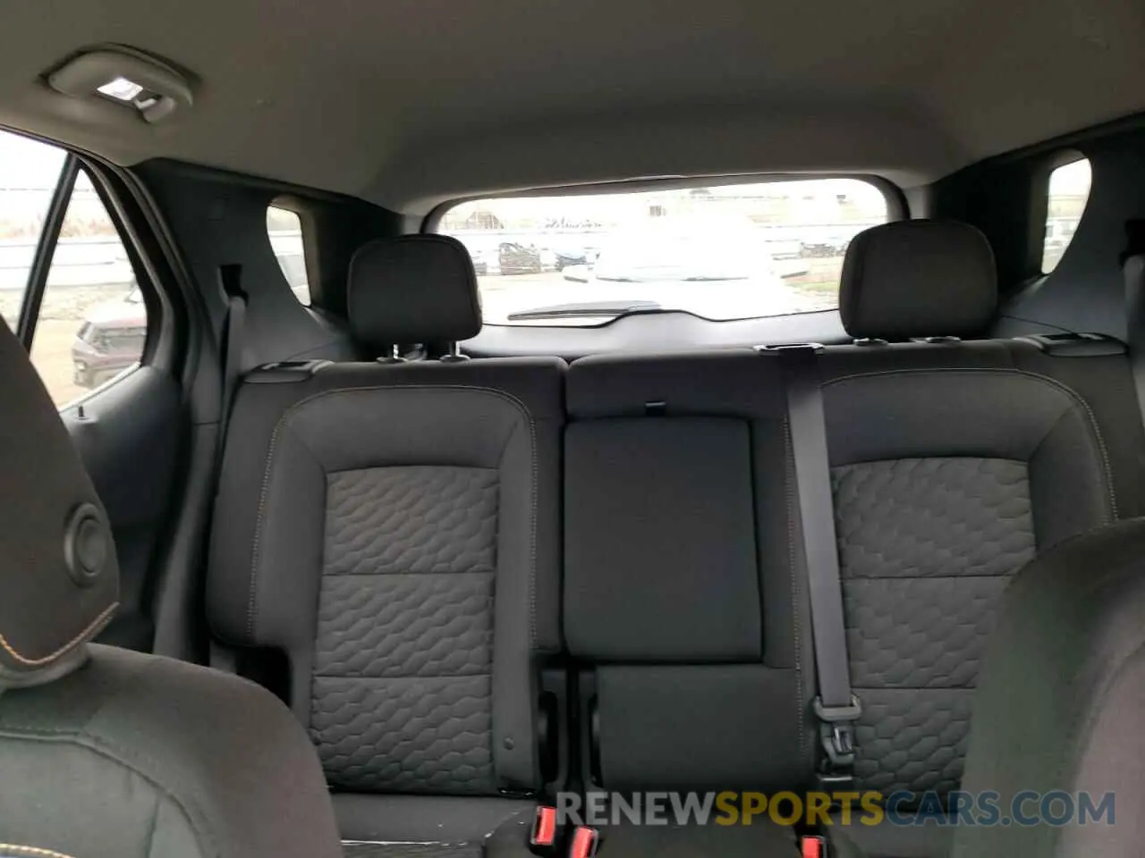 10 fotografías del automóvil dañado 2GNAXKEV3K6165557 CHEVROLET EQUINOX 2019