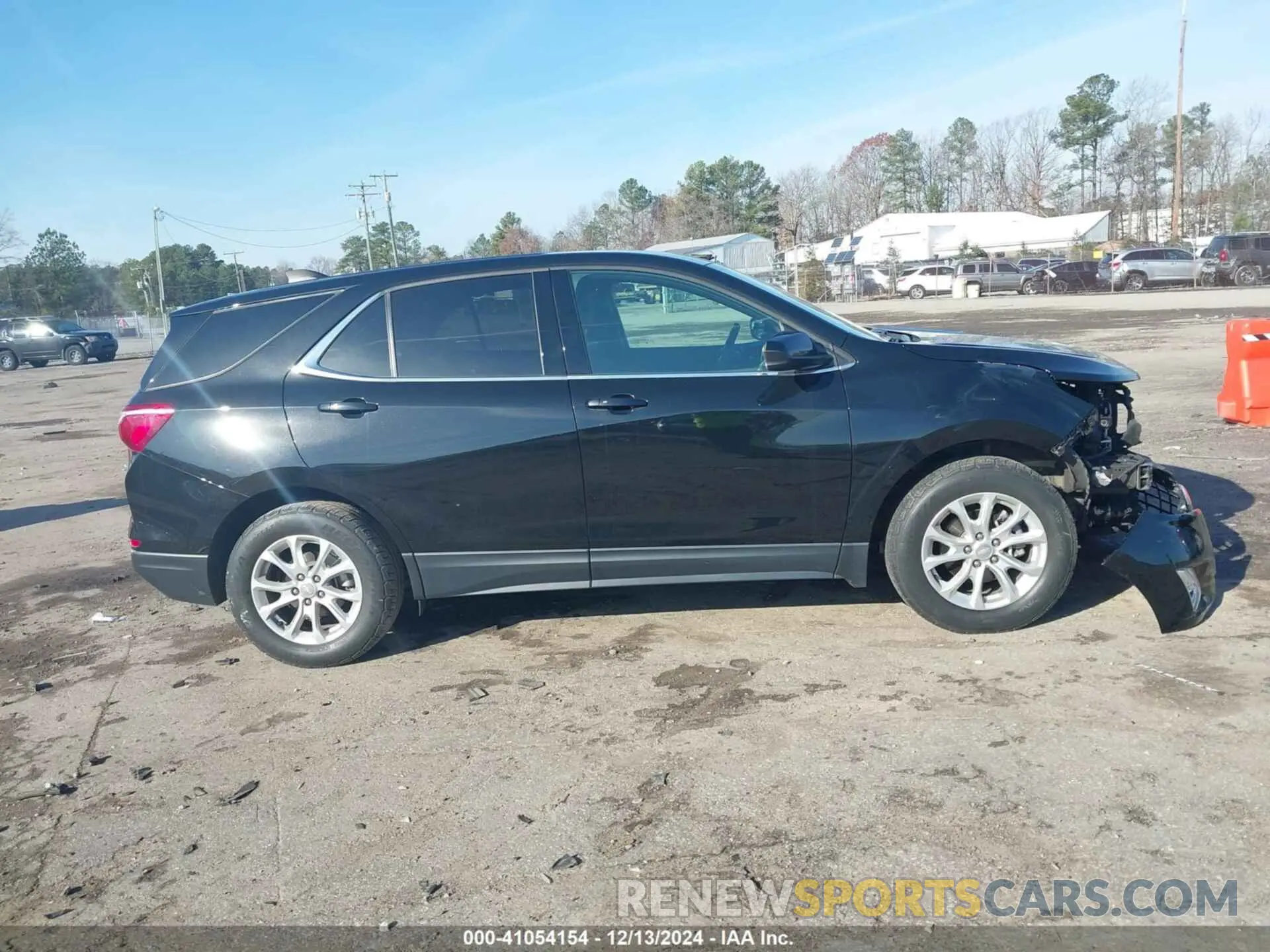14 fotografías del automóvil dañado 2GNAXKEV3K6291305 CHEVROLET EQUINOX 2019