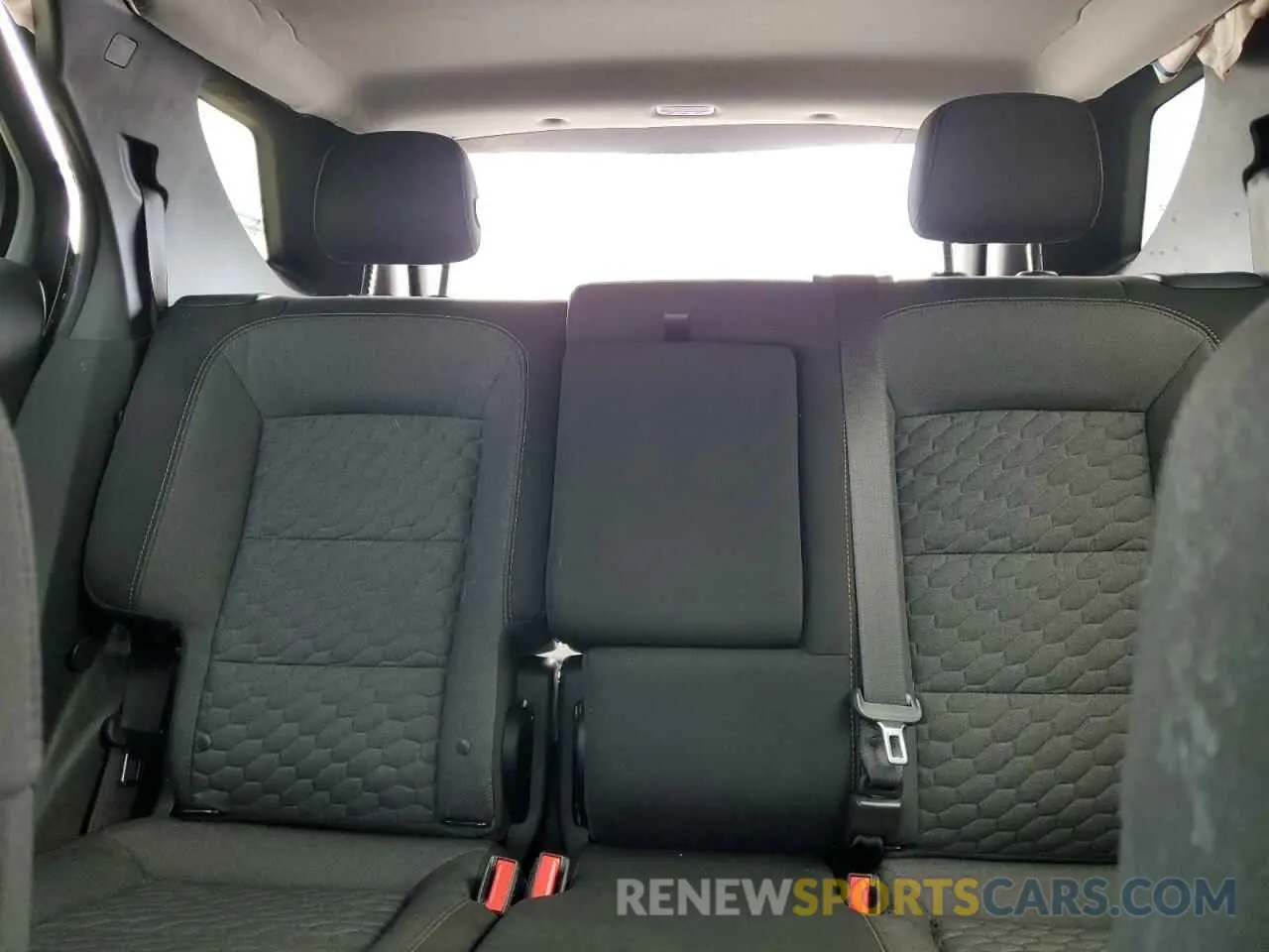 10 fotografías del automóvil dañado 2GNAXKEV4K6109319 CHEVROLET EQUINOX 2019
