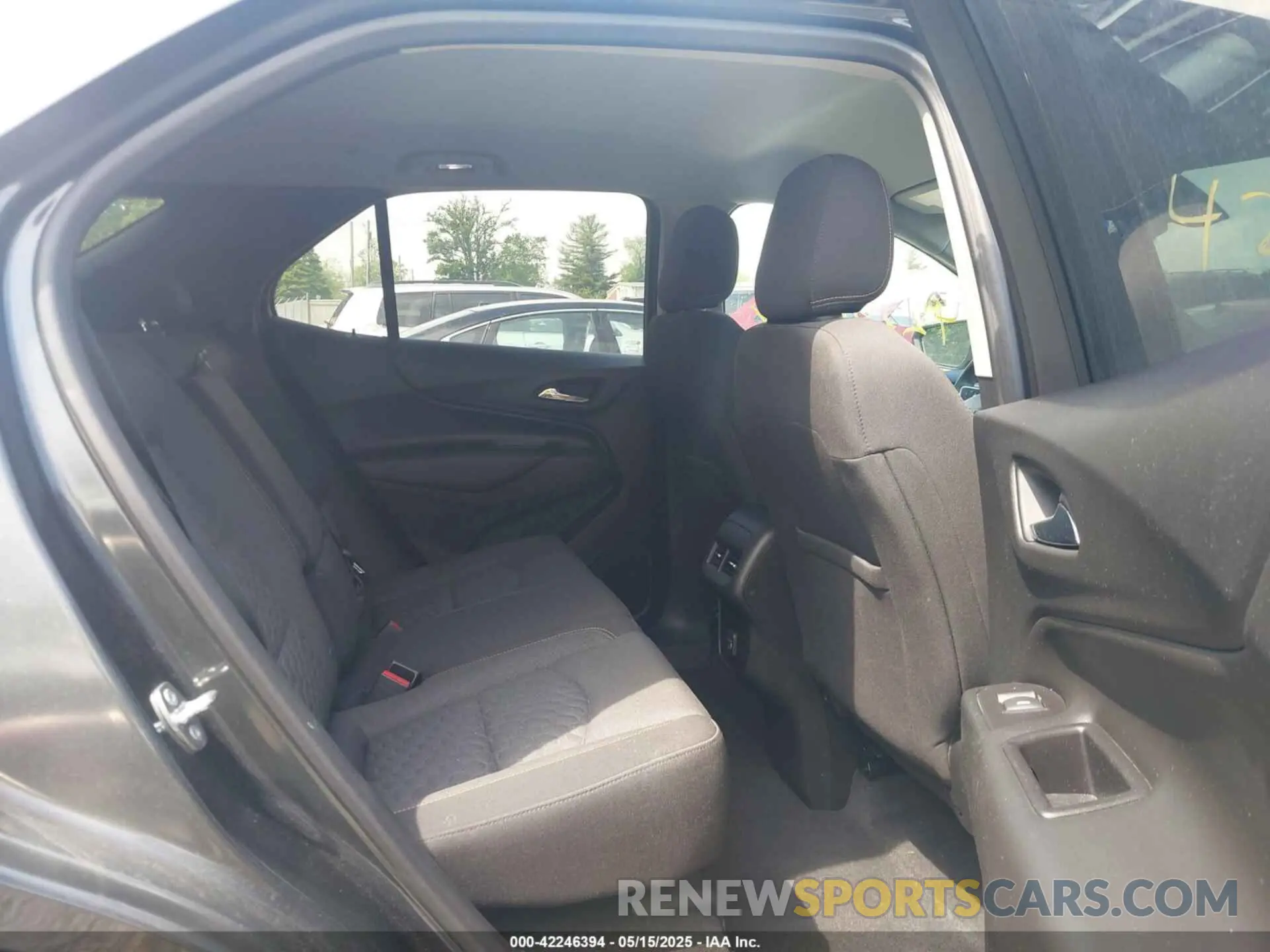 8 fotografías del automóvil dañado 2GNAXKEV4K6151361 CHEVROLET EQUINOX 2019