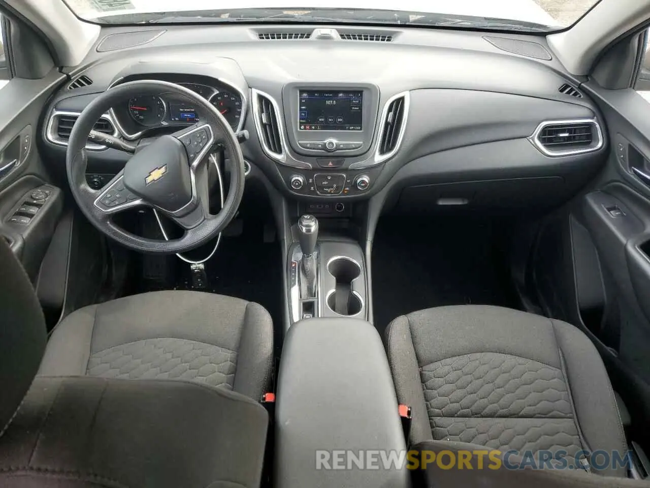 8 fotografías del automóvil dañado 2GNAXKEV4K6201613 CHEVROLET EQUINOX 2019