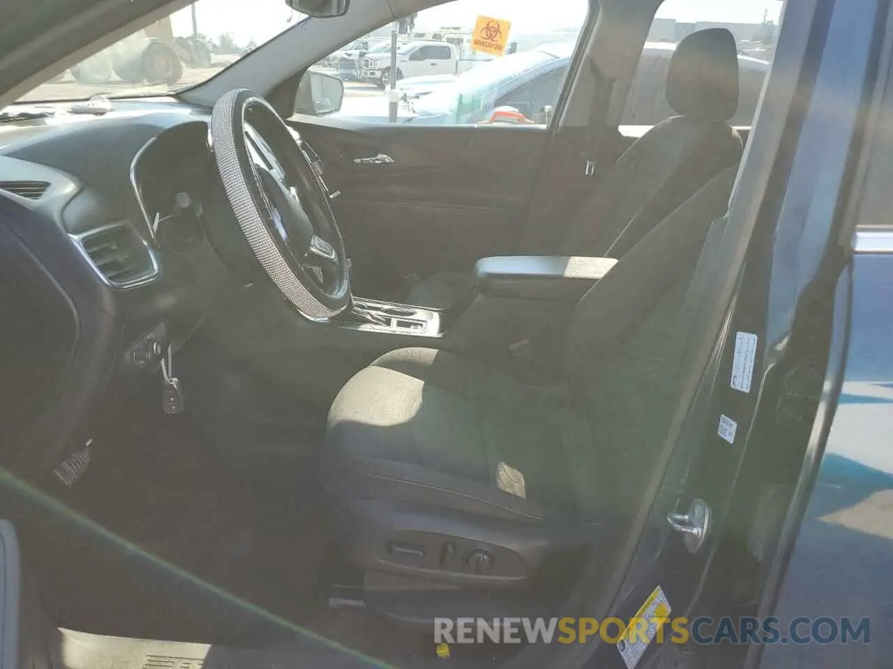 7 fotografías del automóvil dañado 2GNAXKEV4K6263013 CHEVROLET EQUINOX 2019