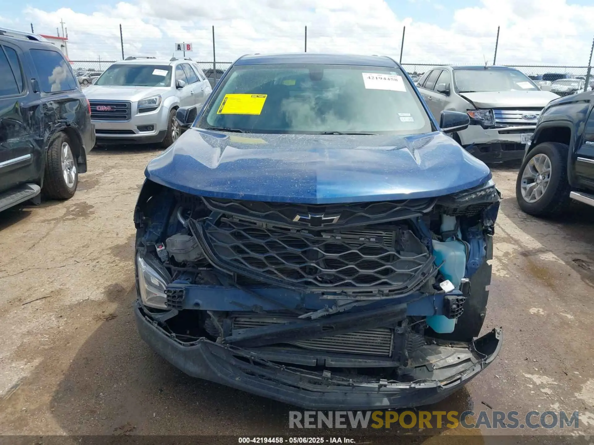 13 fotografías del automóvil dañado 2GNAXKEV4K6300688 CHEVROLET EQUINOX 2019