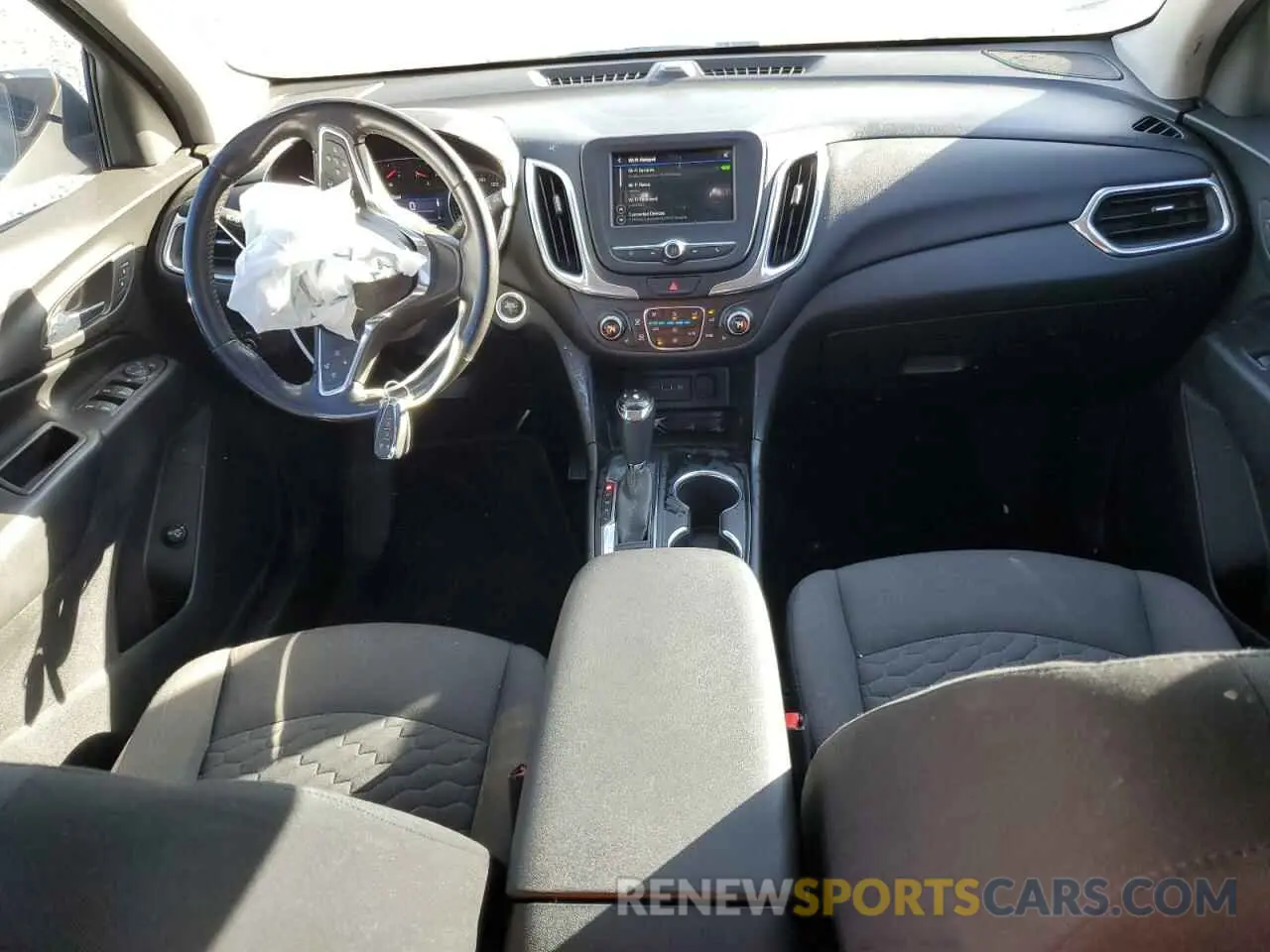 8 fotografías del automóvil dañado 2GNAXKEV5K6105893 CHEVROLET EQUINOX 2019