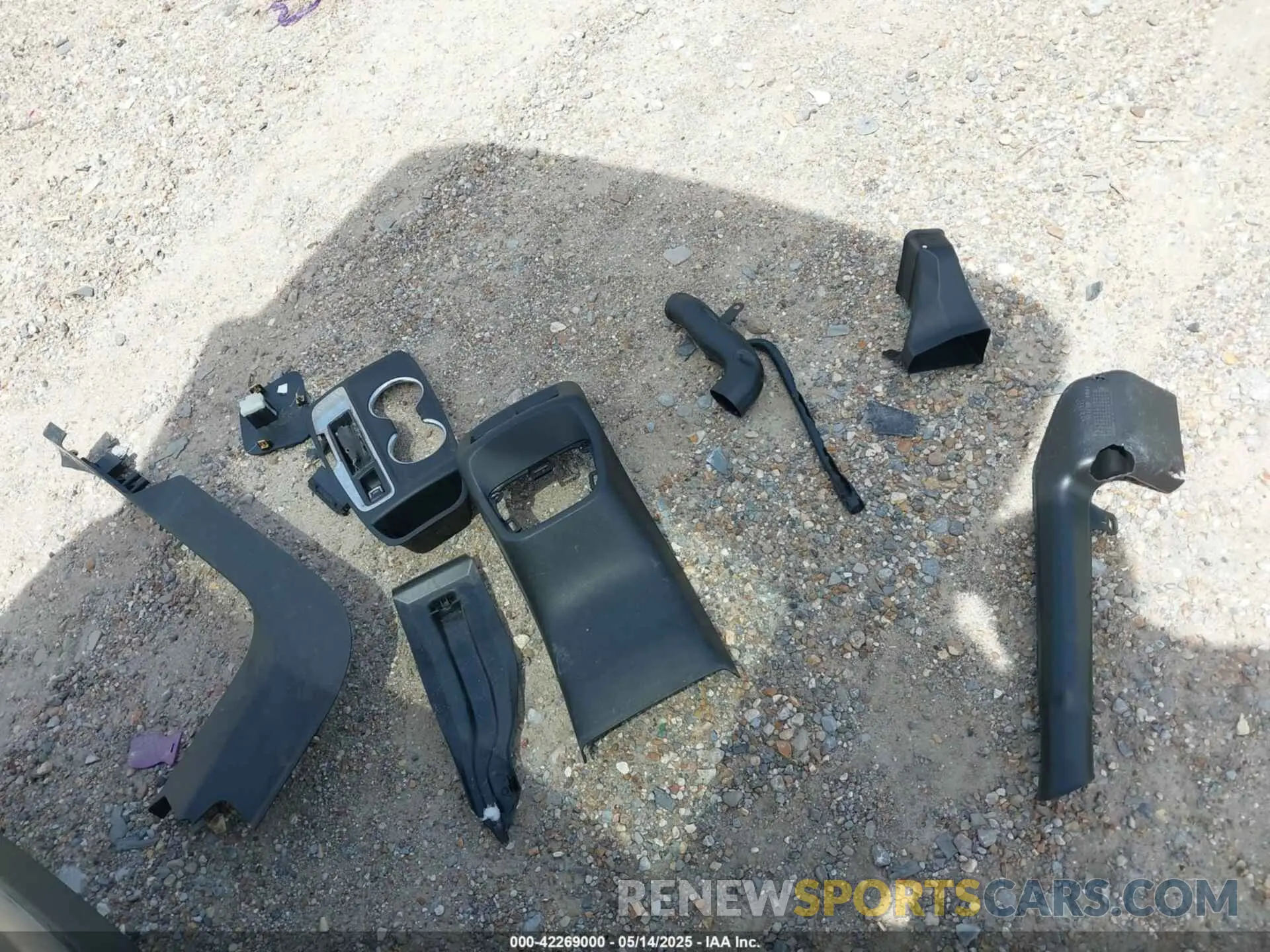 12 fotografías del automóvil dañado 2GNAXKEV5K6134181 CHEVROLET EQUINOX 2019
