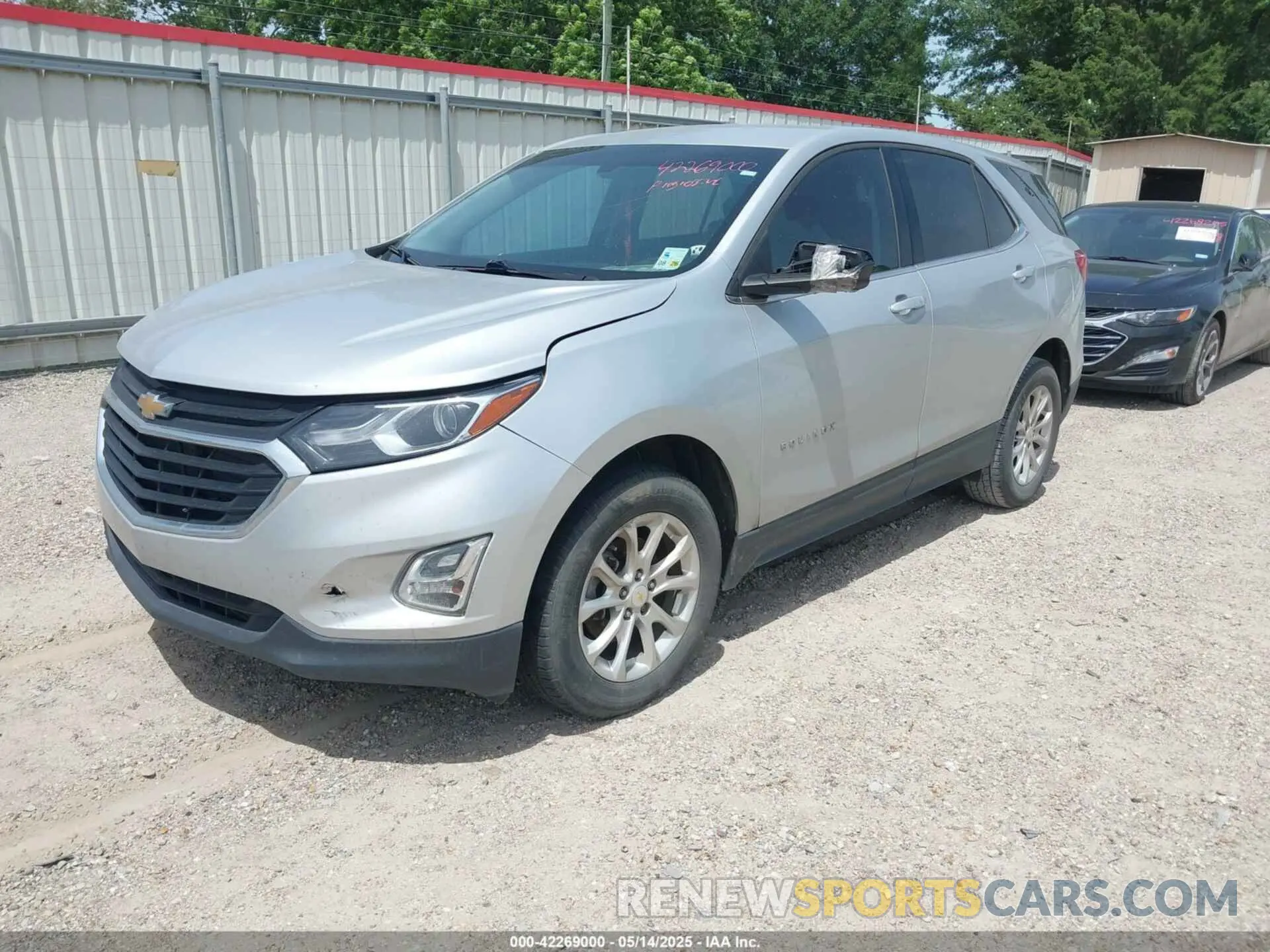 2 fotografías del automóvil dañado 2GNAXKEV5K6134181 CHEVROLET EQUINOX 2019